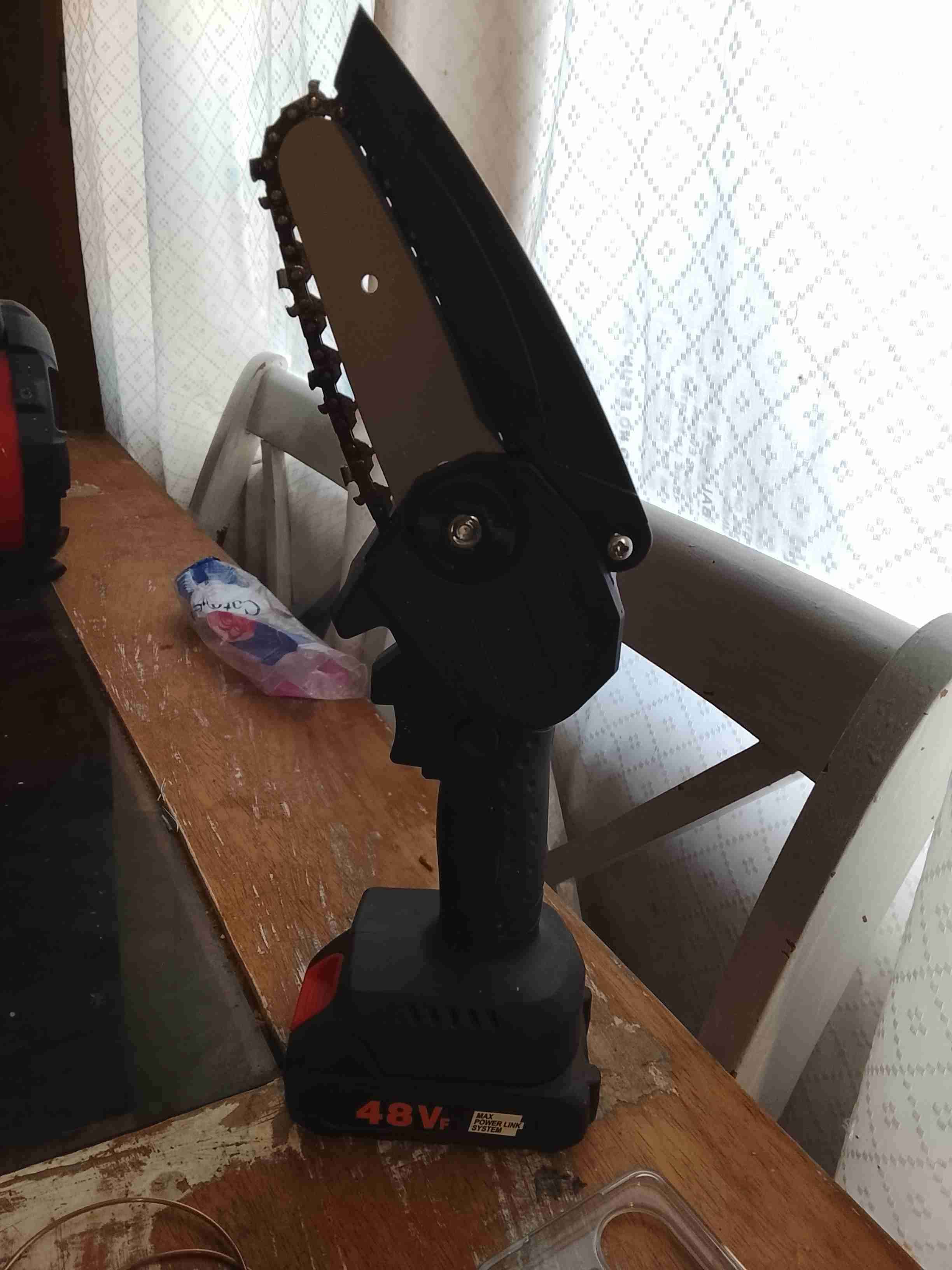 Mini motosierra eléctrica portátil - miniatura 4