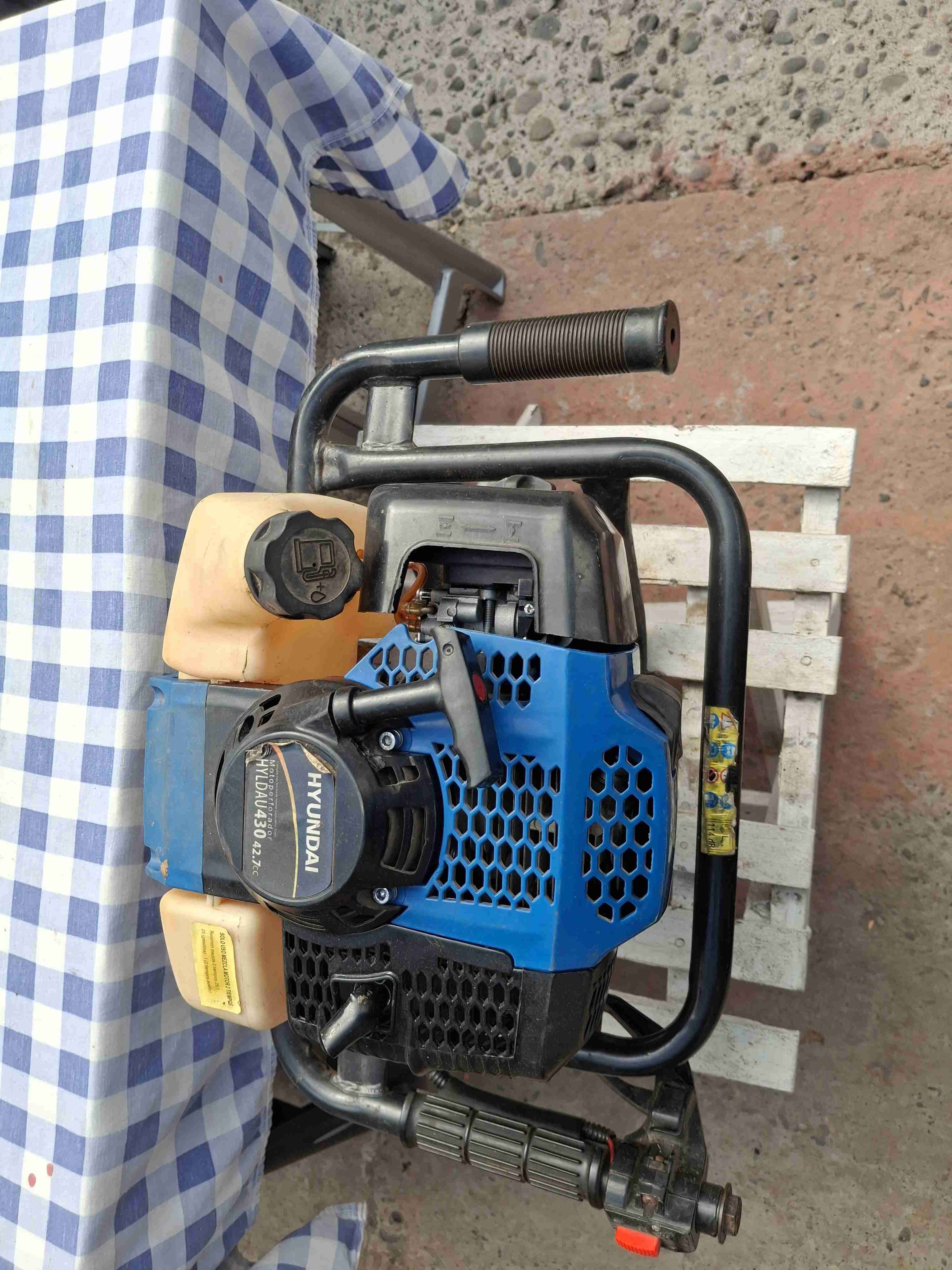 Motoperforador Hyundai usada - miniatura 2