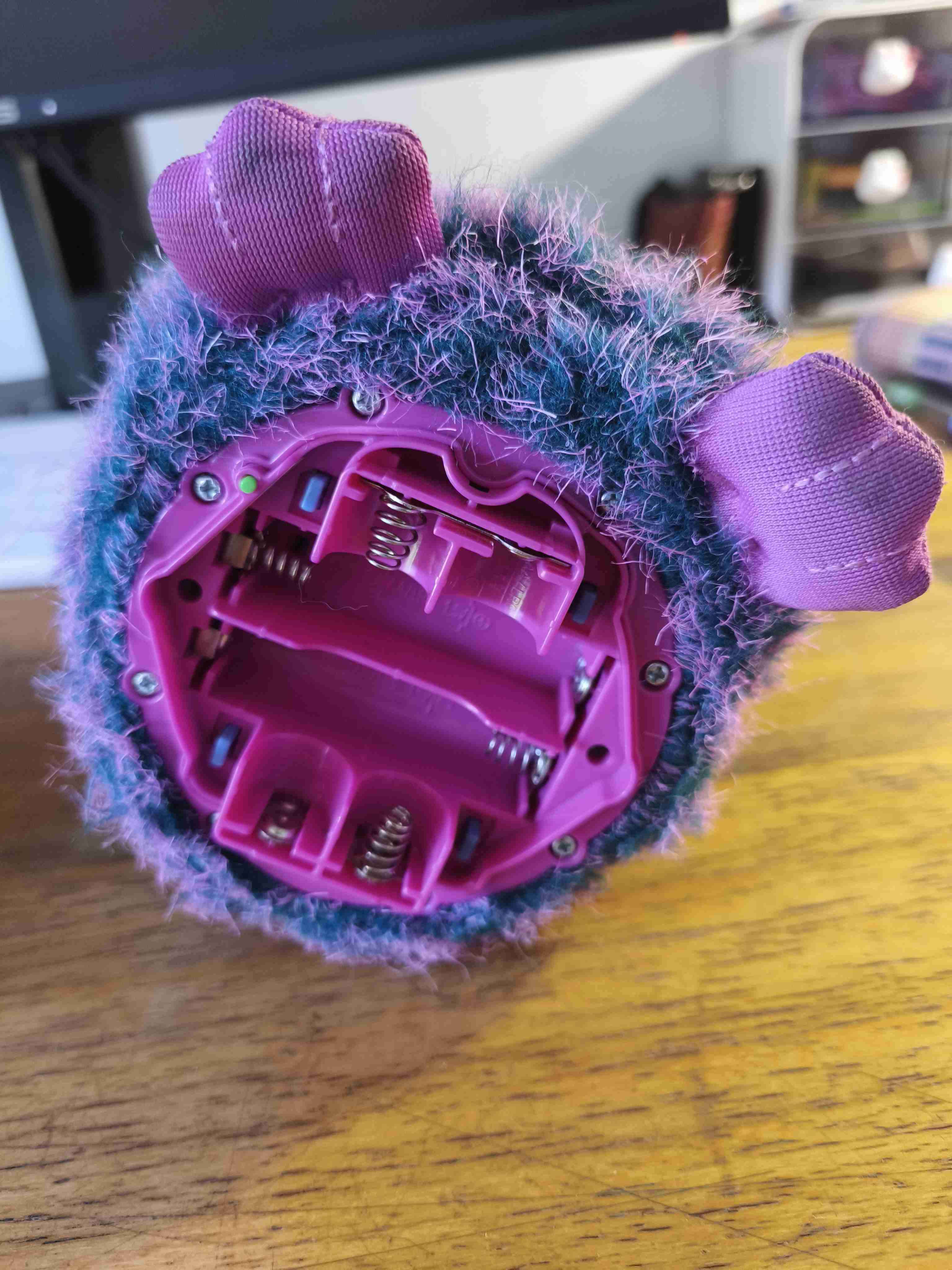 Peluche interactivo Furby morado - miniatura 2