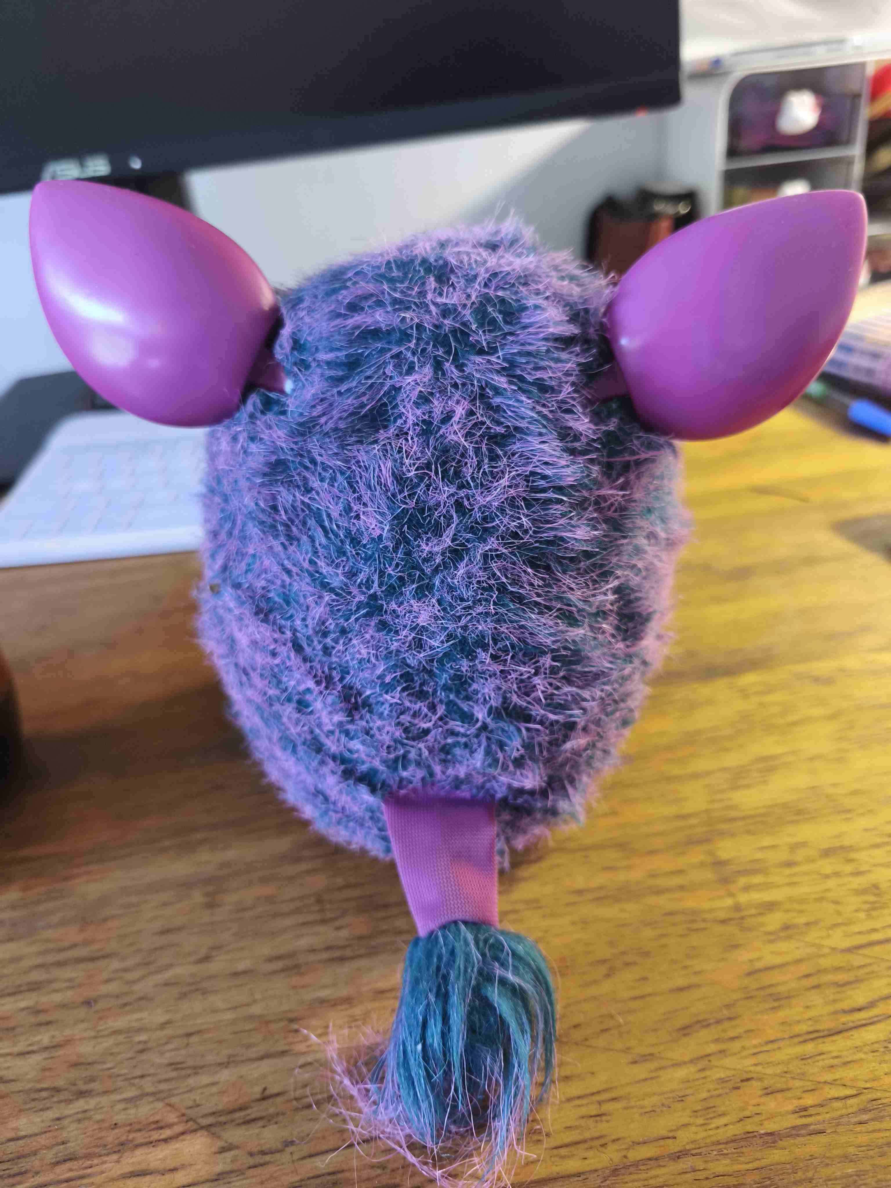 Peluche interactivo Furby morado - miniatura 3
