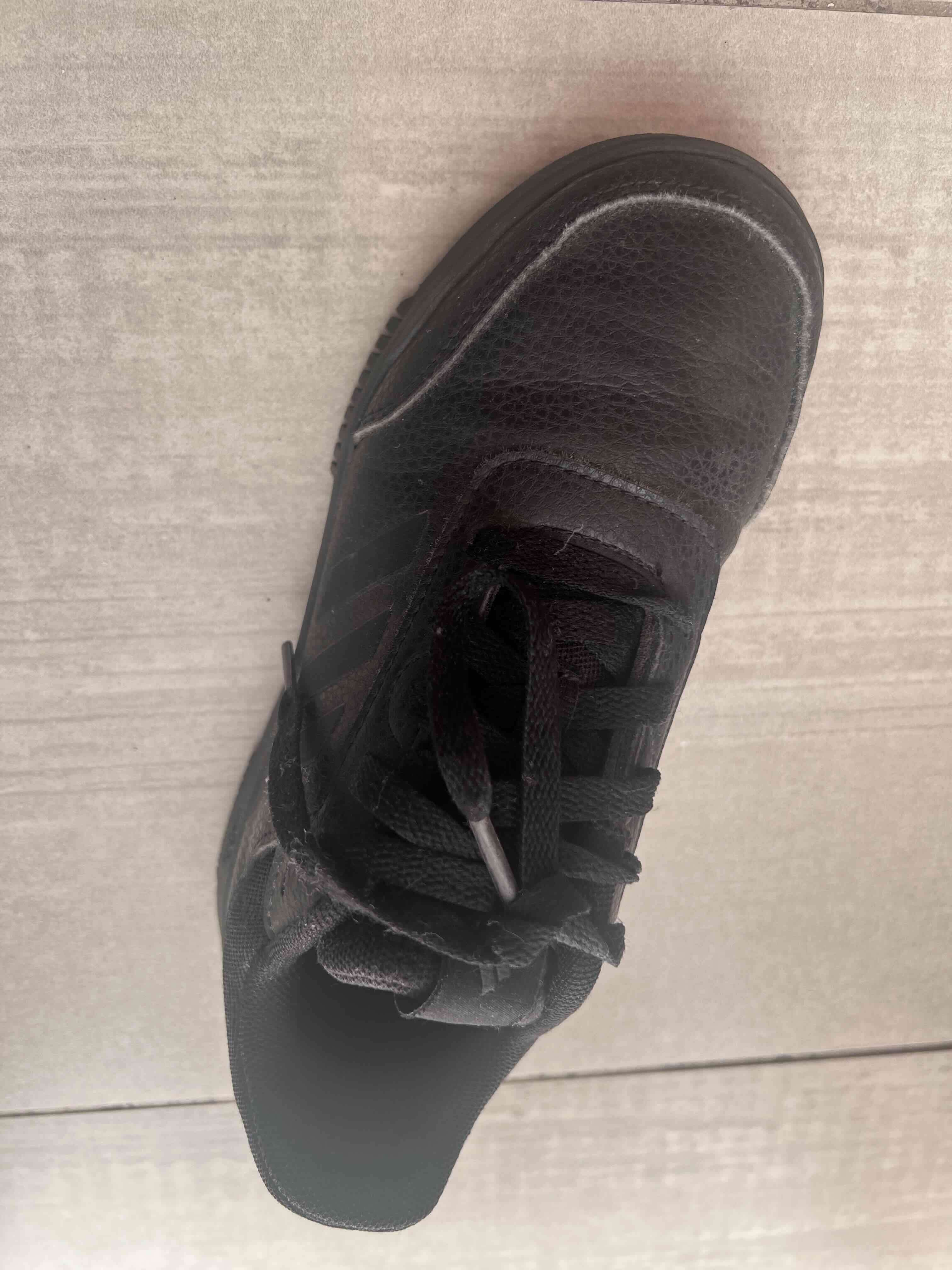 Zapatillas negras deportivas