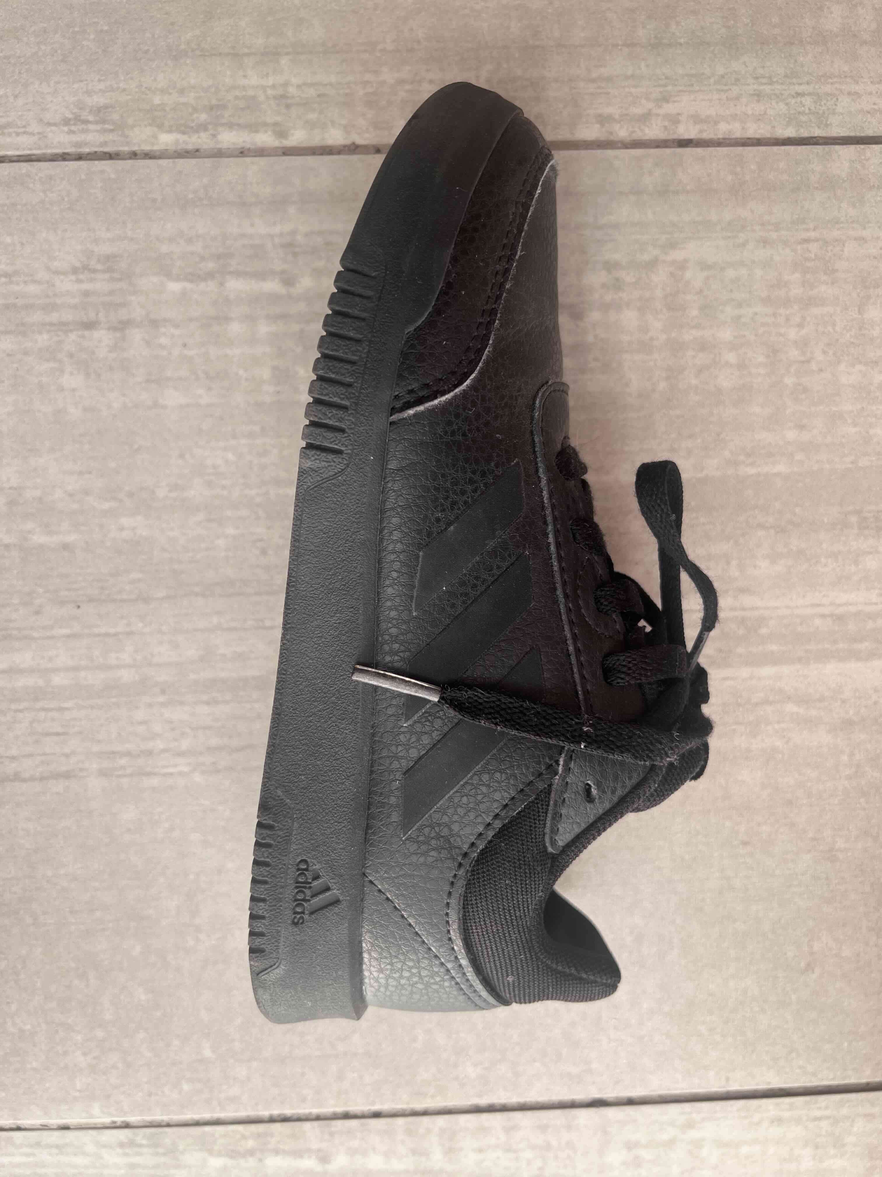 Zapatillas negras deportivas - miniatura 2