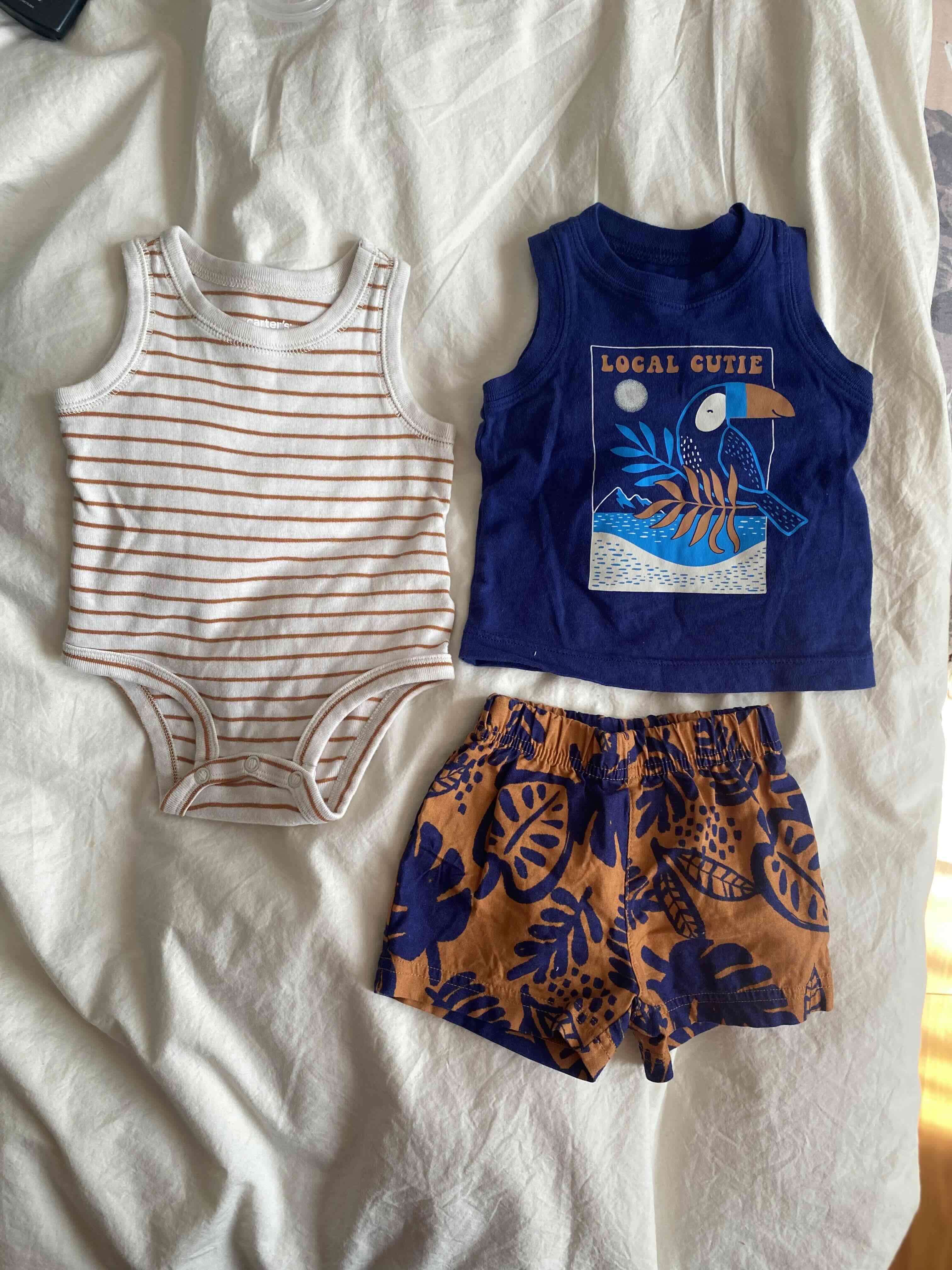 Conjunto Carter’s ropa infantil tropical
