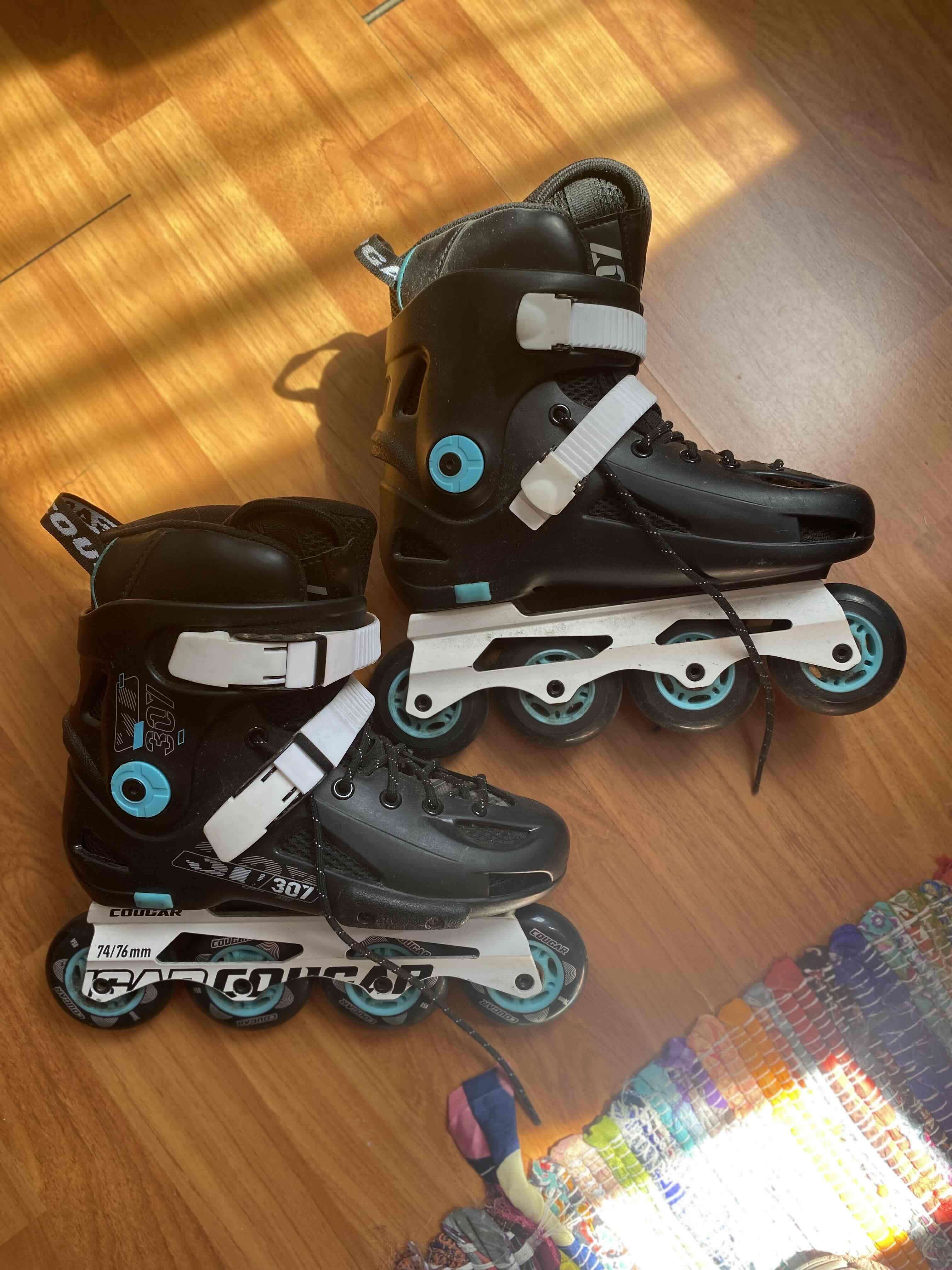 Patines en línea negros Cougar