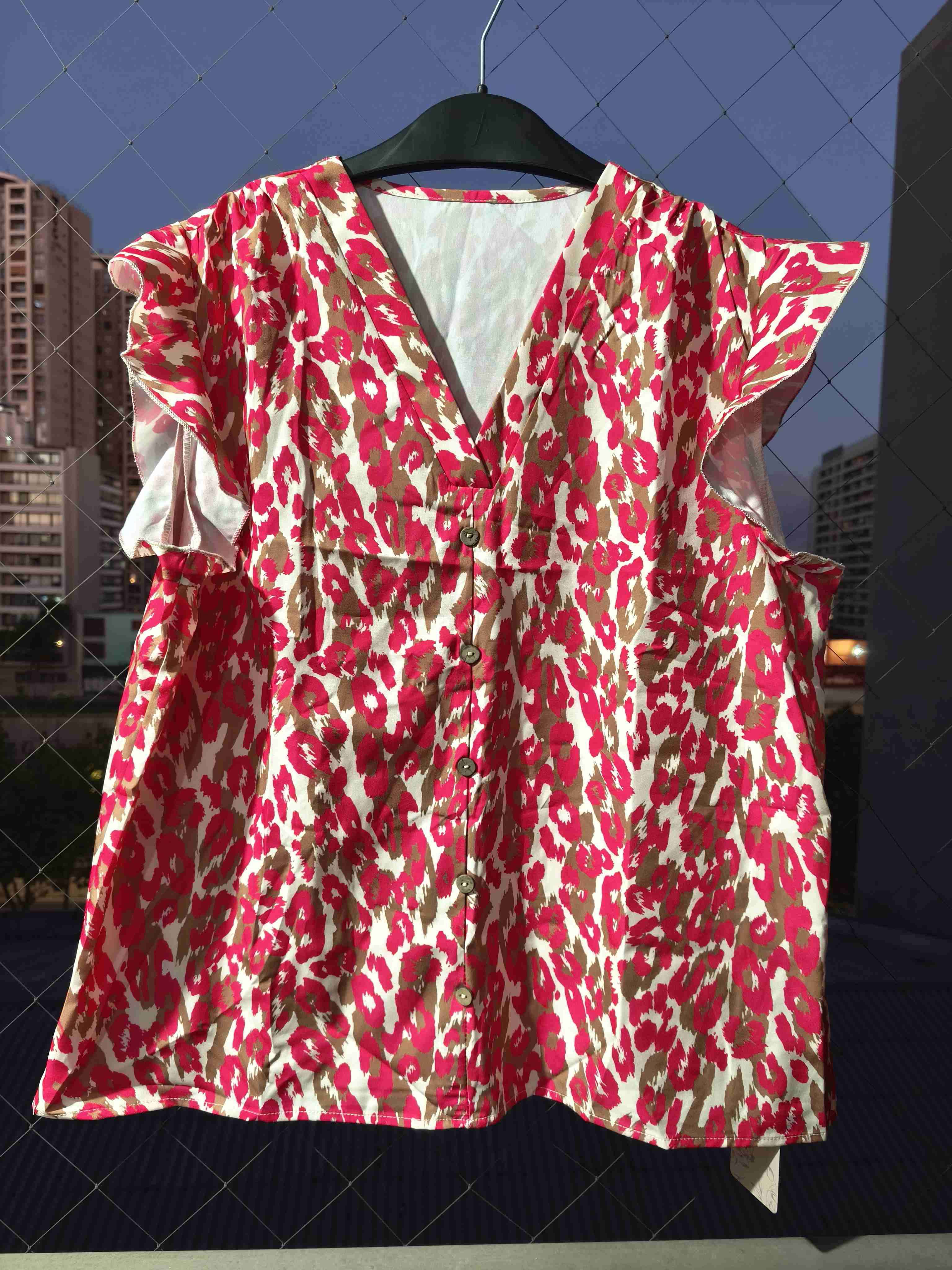 Blusa estampada rosa y beige - miniatura 2