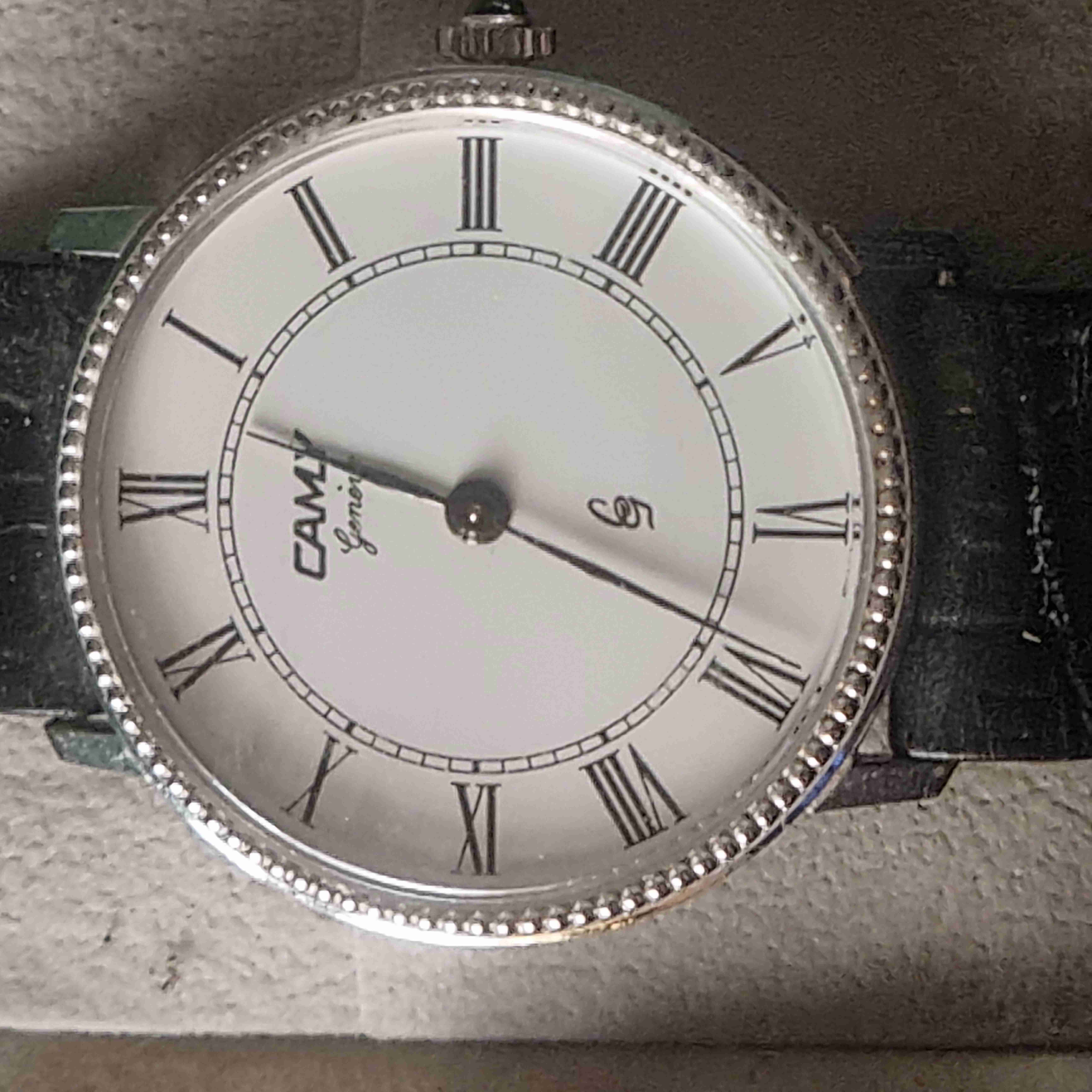 Reloj Camy clásico de pulsera