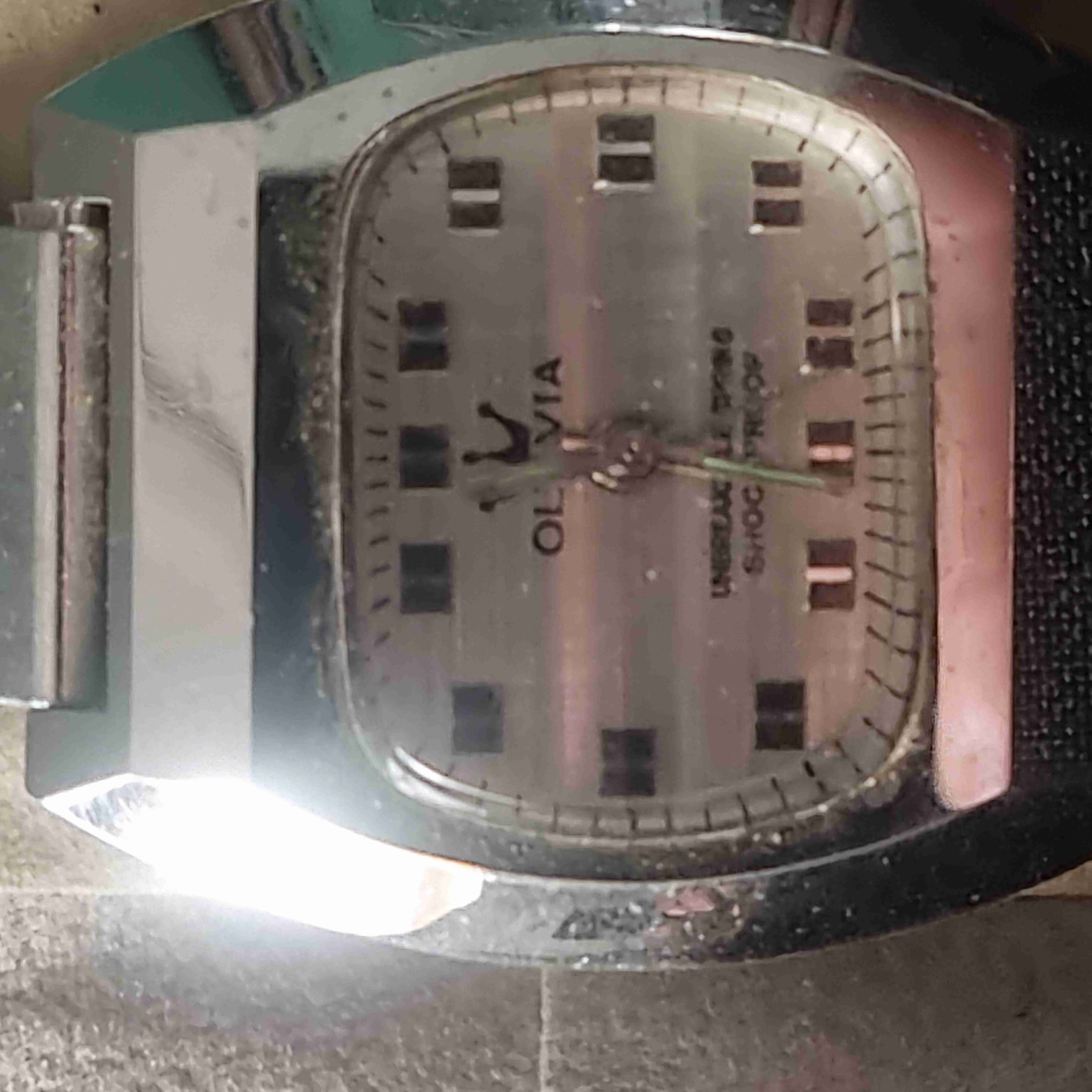 Reloj Olivia clásico vintage