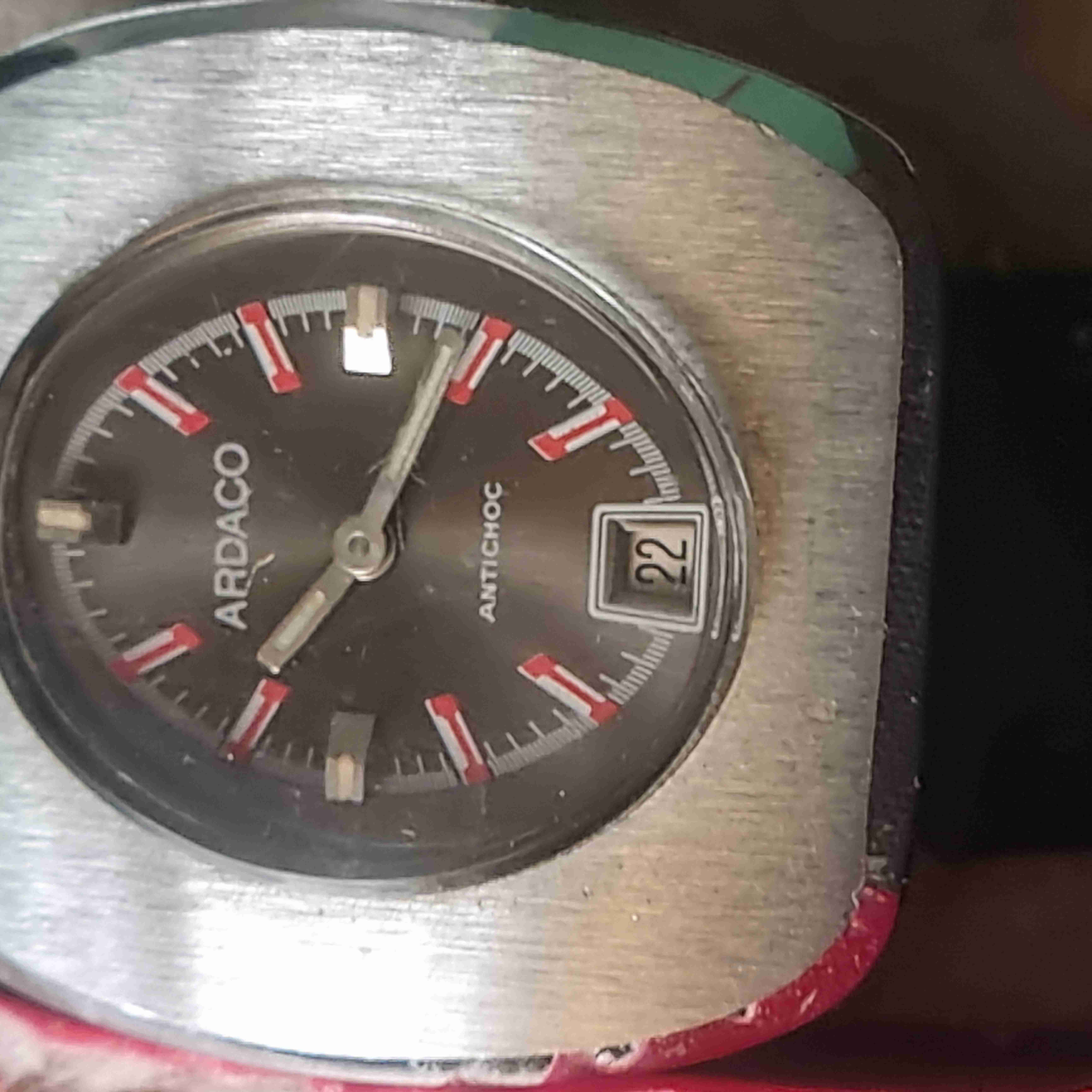 Reloj Ardaco vintage metálico