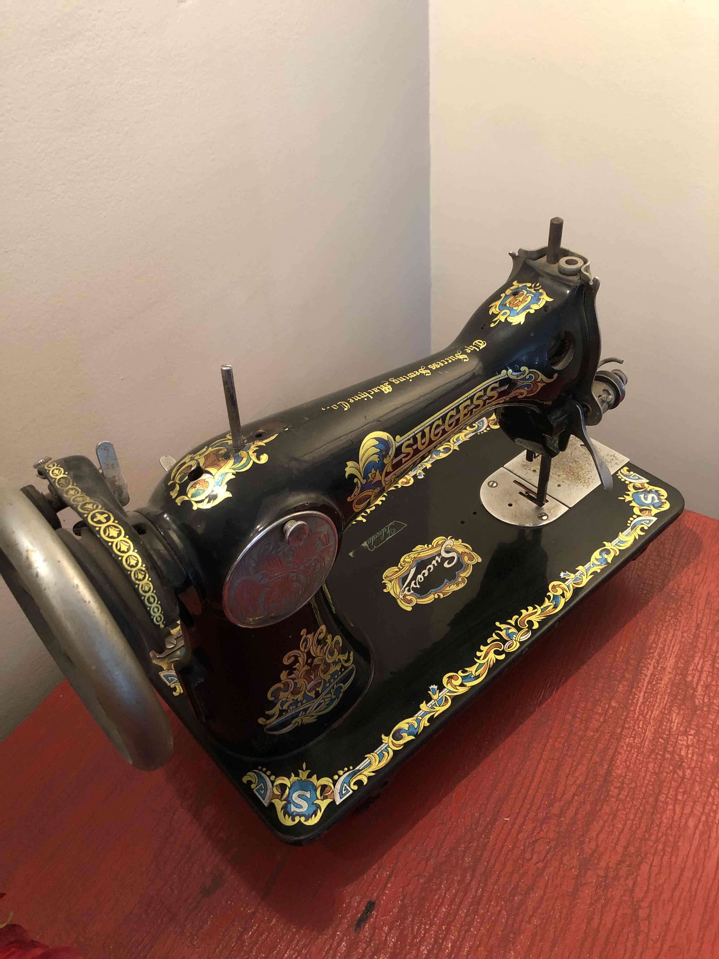 Máquina de coser vintage Success - miniatura 2