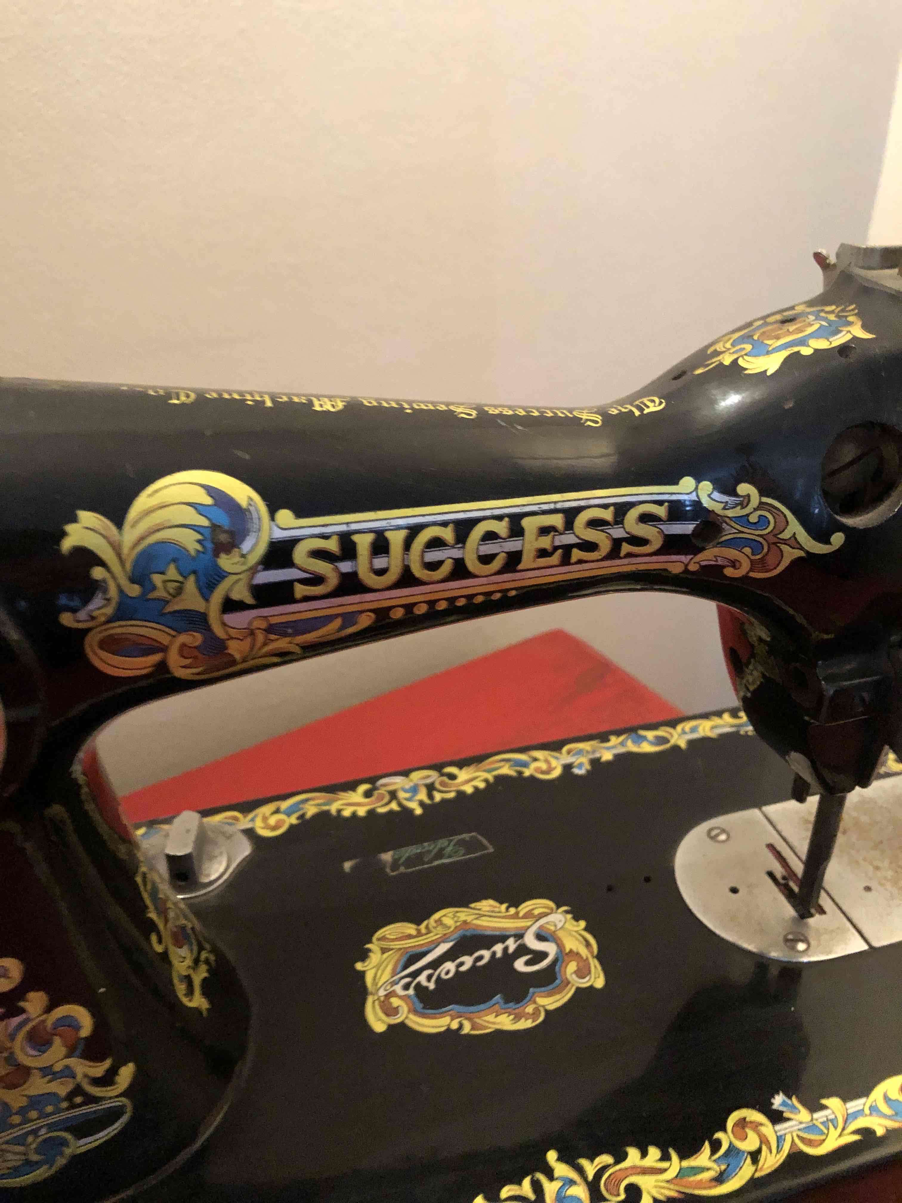 Máquina de coser vintage Success - miniatura 6