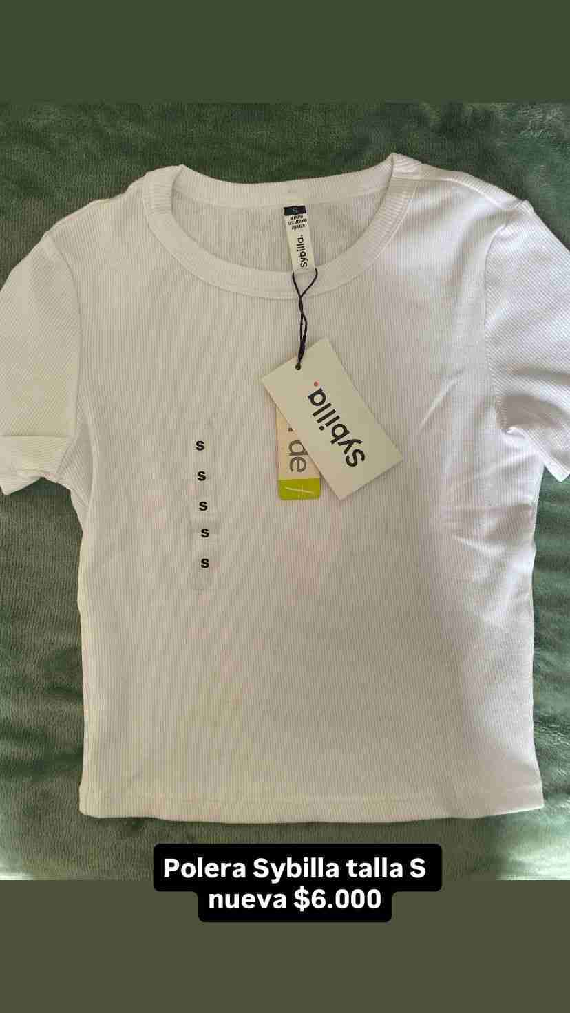 Polera blanca Sybilla nueva