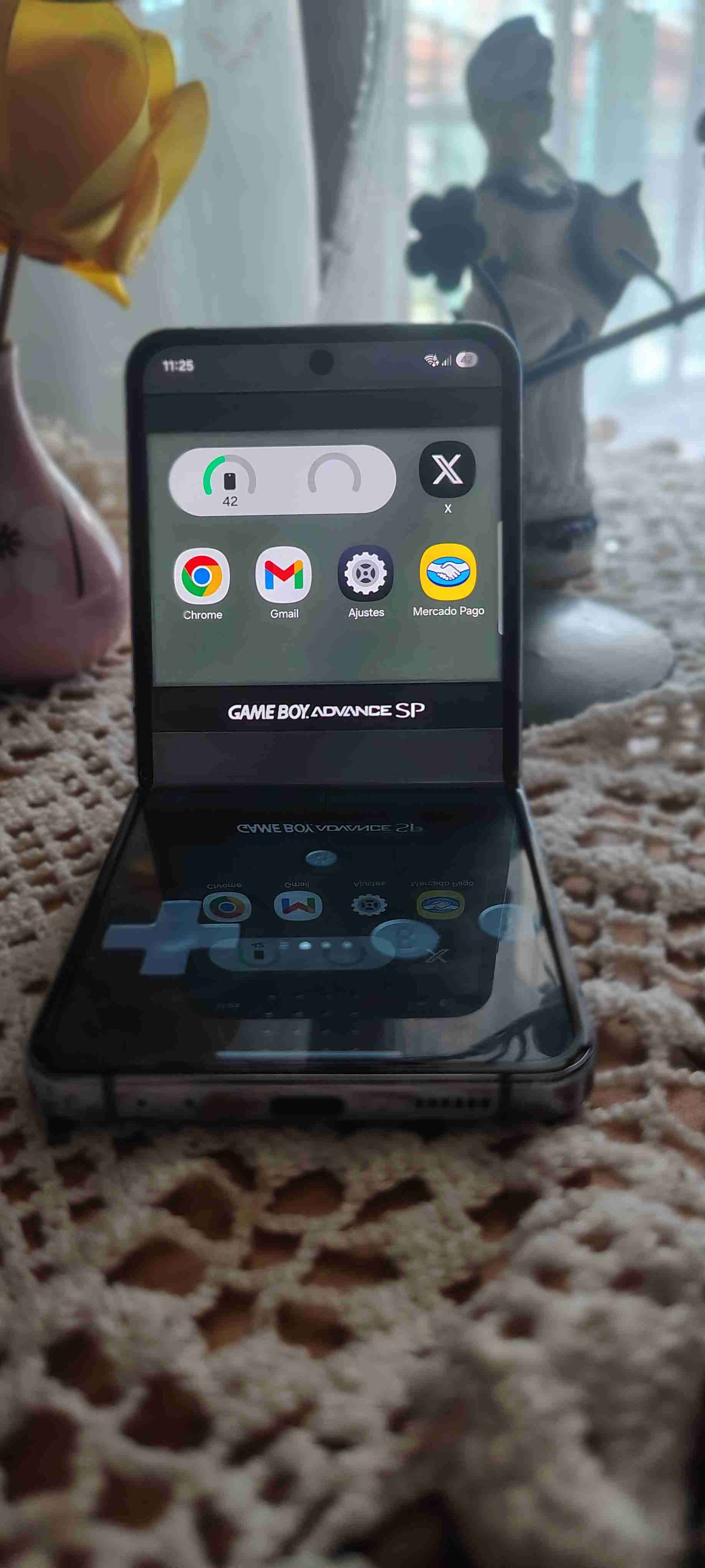 Z Flip 4 Con Detalle de Apertura - miniatura 4