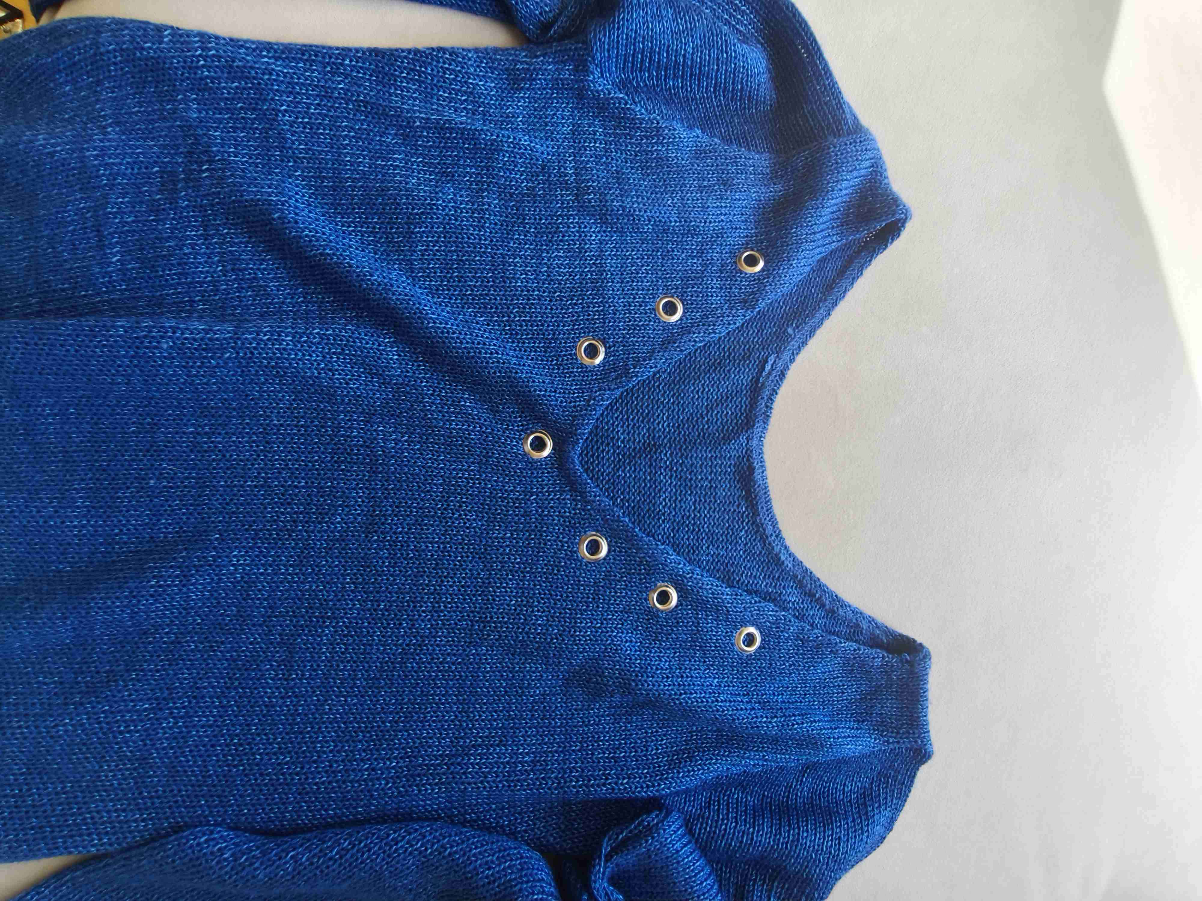 Chalequito azul de punto - miniatura 4