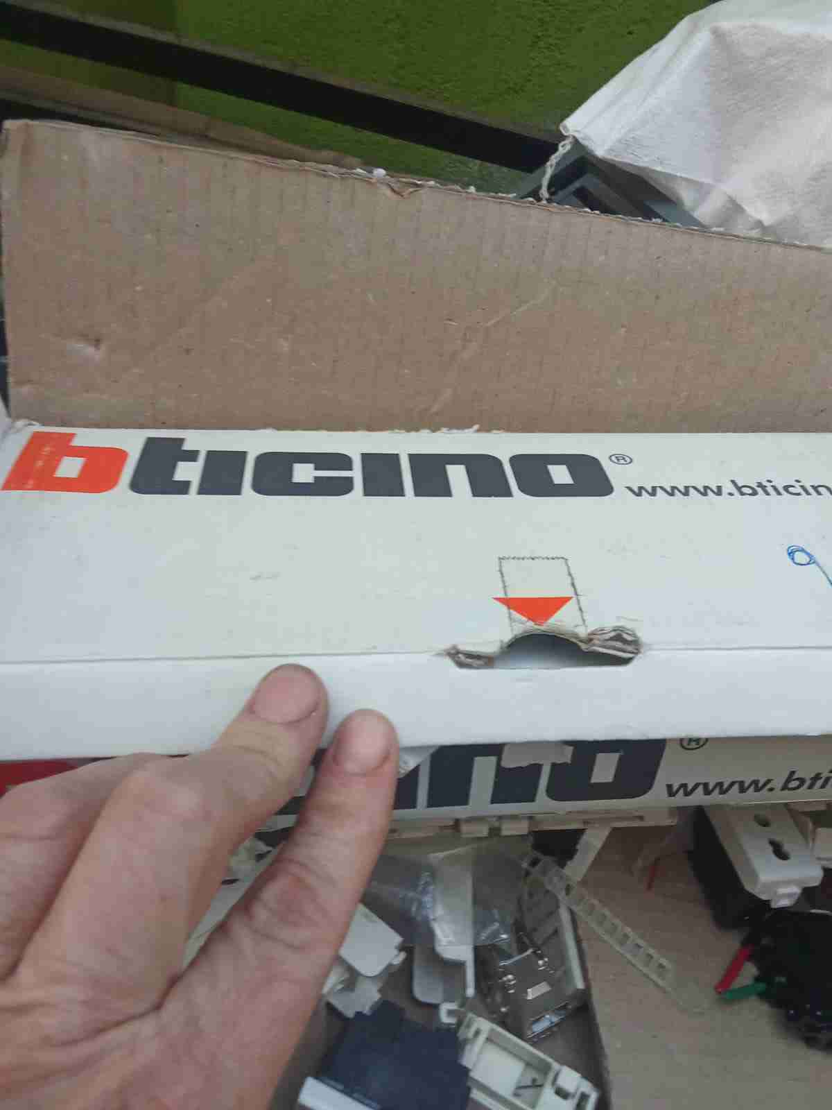 Cajas eléctricas Bticino nuevas - 2