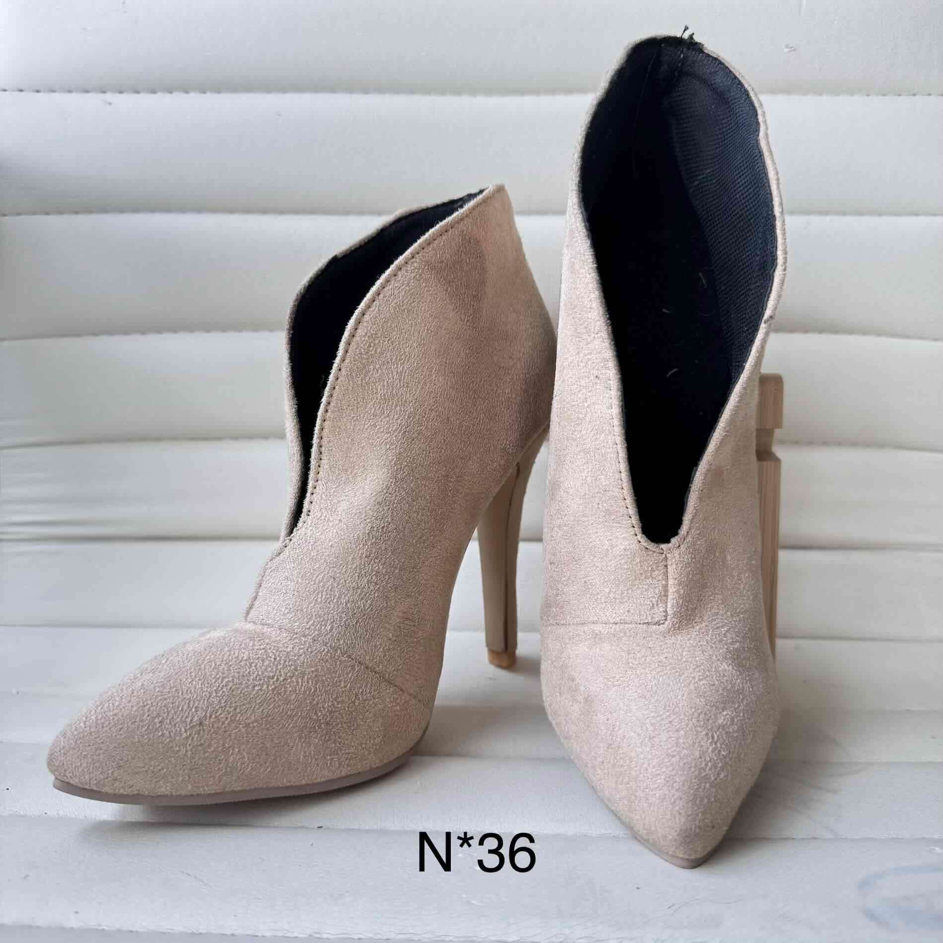 Zapatos de mujer variados - miniatura 4