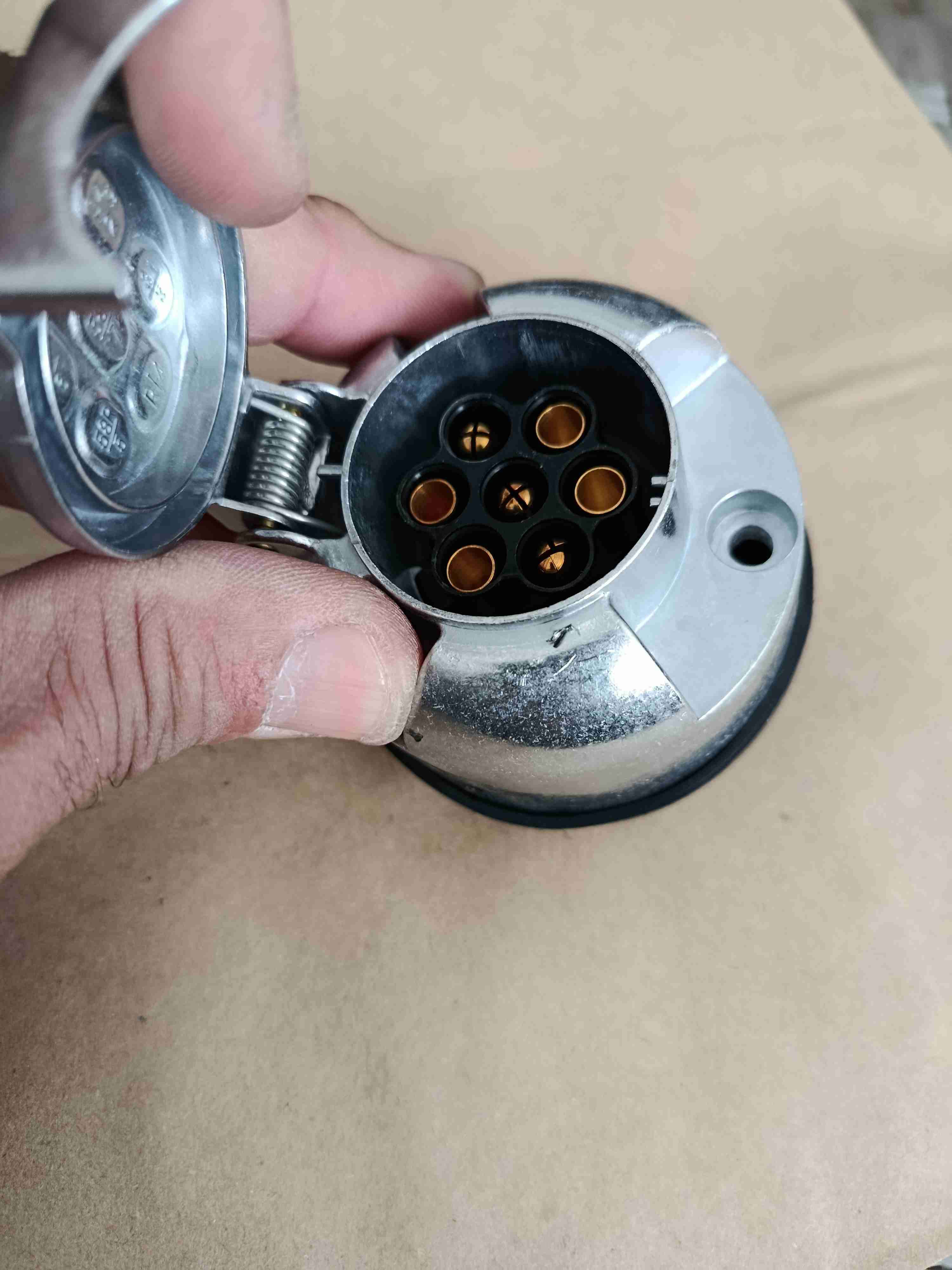 Enchufe remolque de metal 7 pines