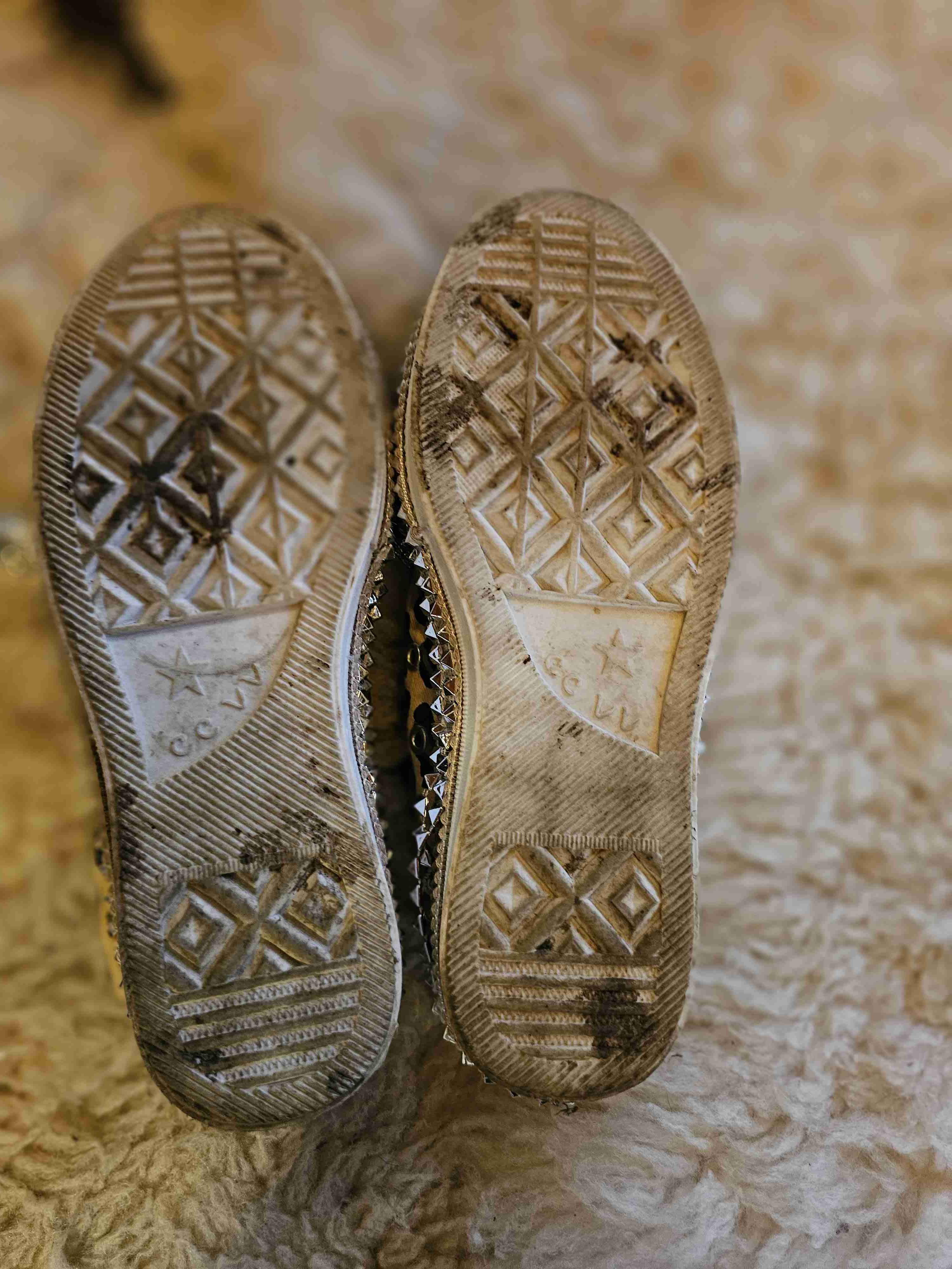 Zapatillas animal print con tachas - miniatura 3