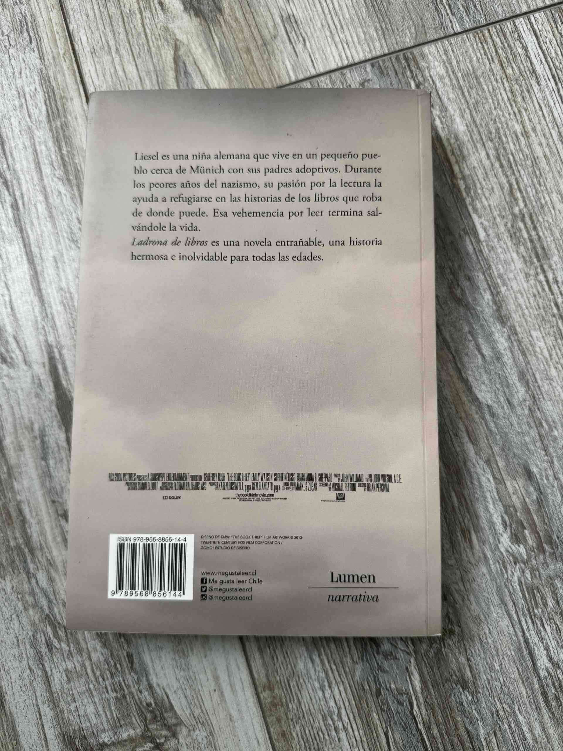 Libro 'La ladrona de libros' - miniatura 2