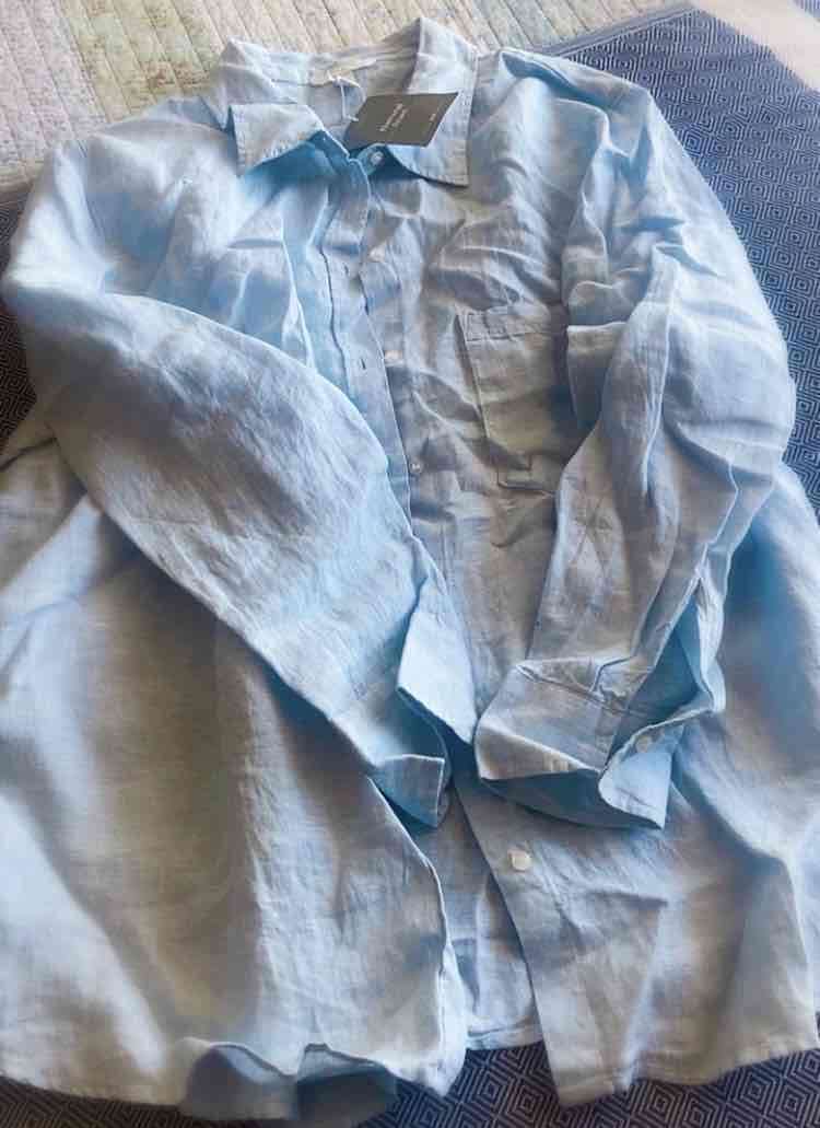 Camisa celeste de lino