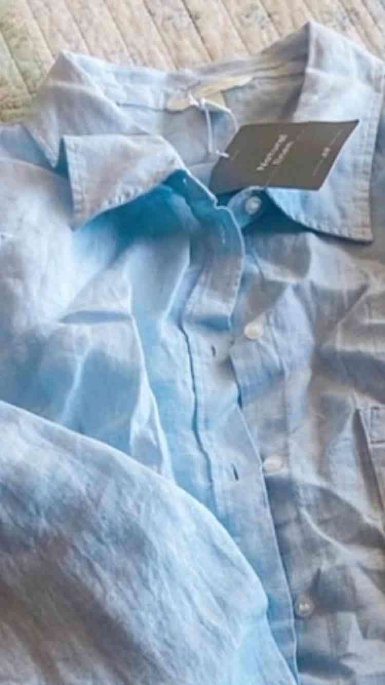 Camisa celeste de lino - miniatura 2