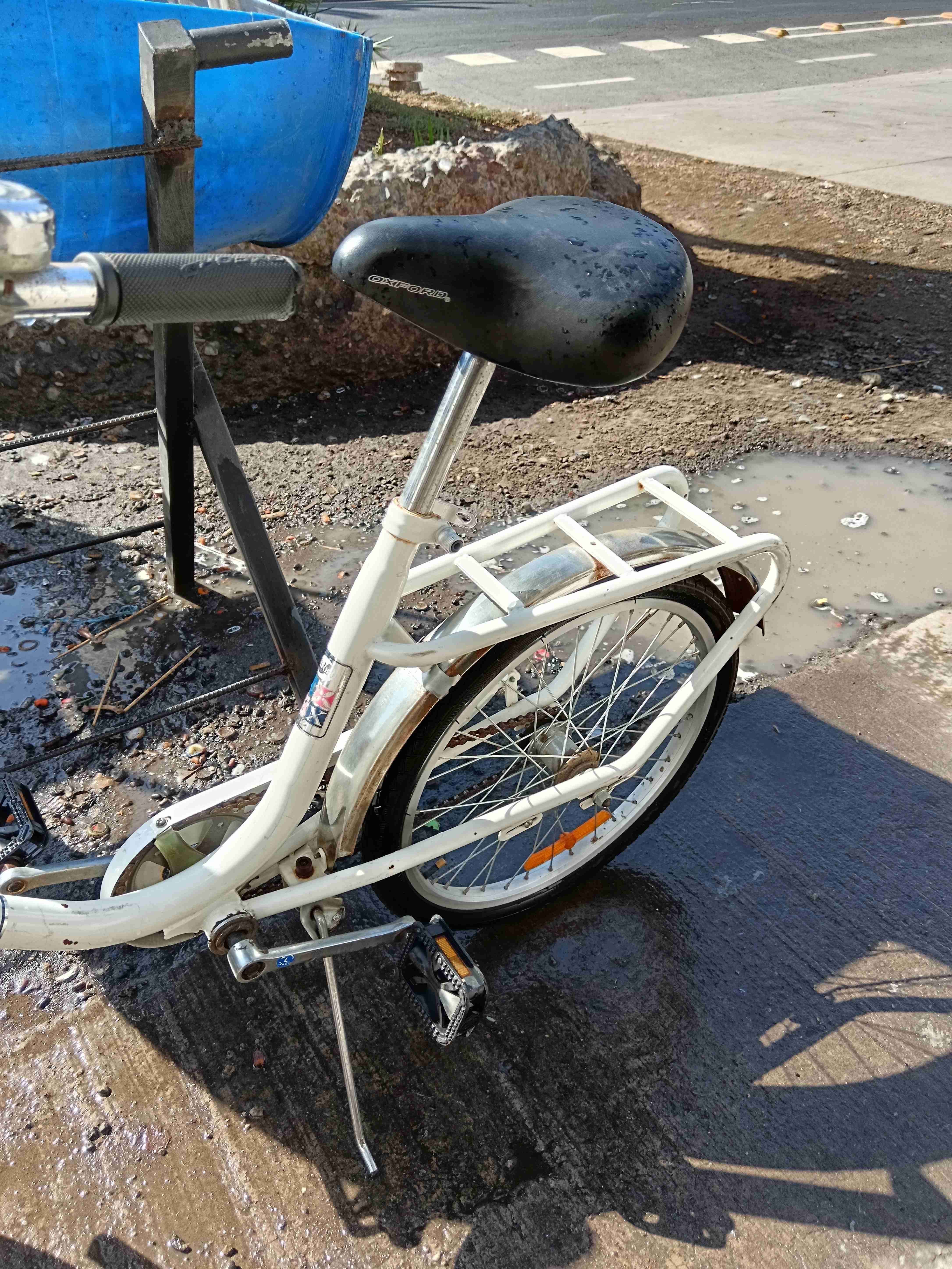 Bicicleta plegable blanca - miniatura 2