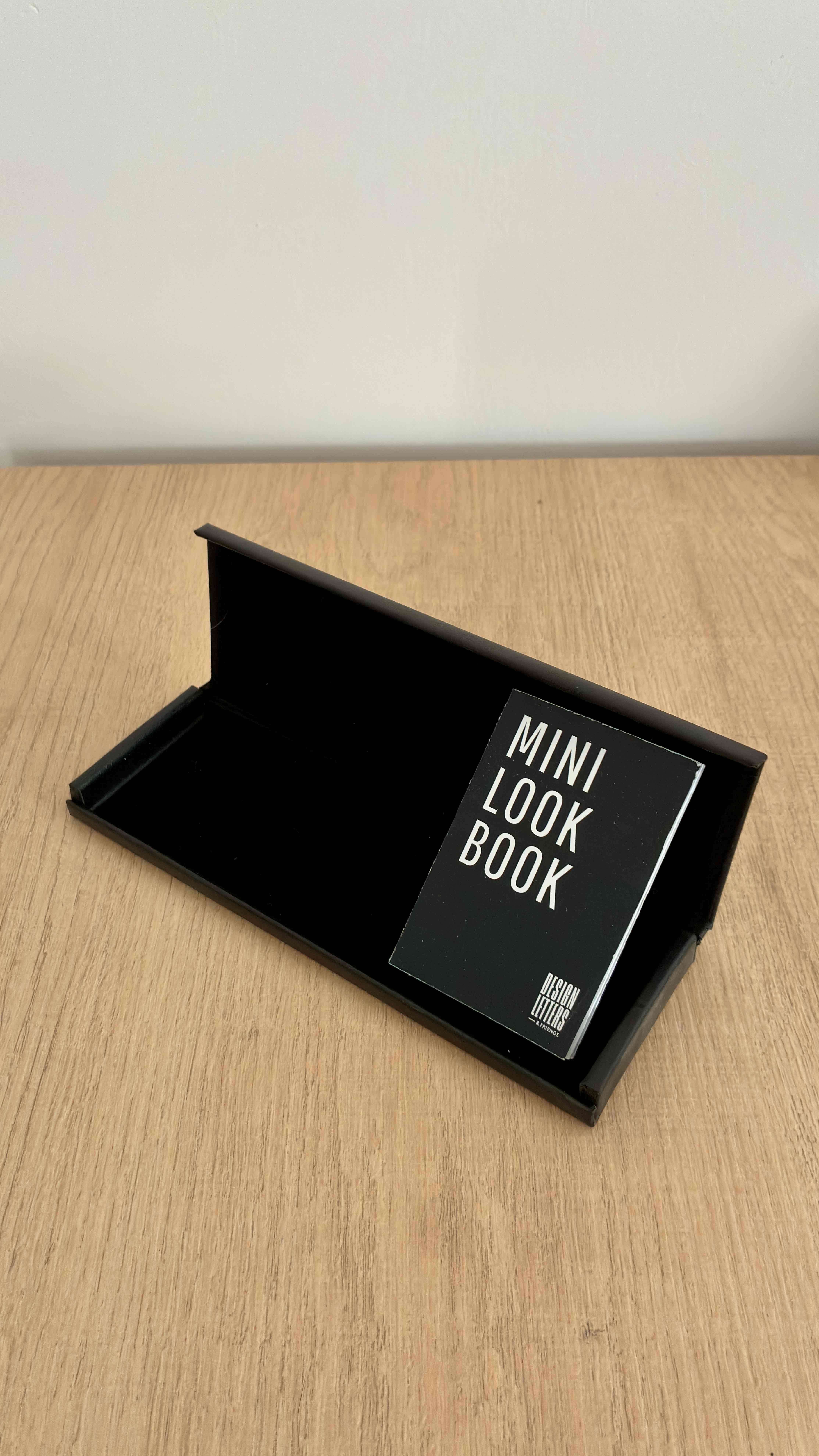 Estuche Design Letters letra R - miniatura 3