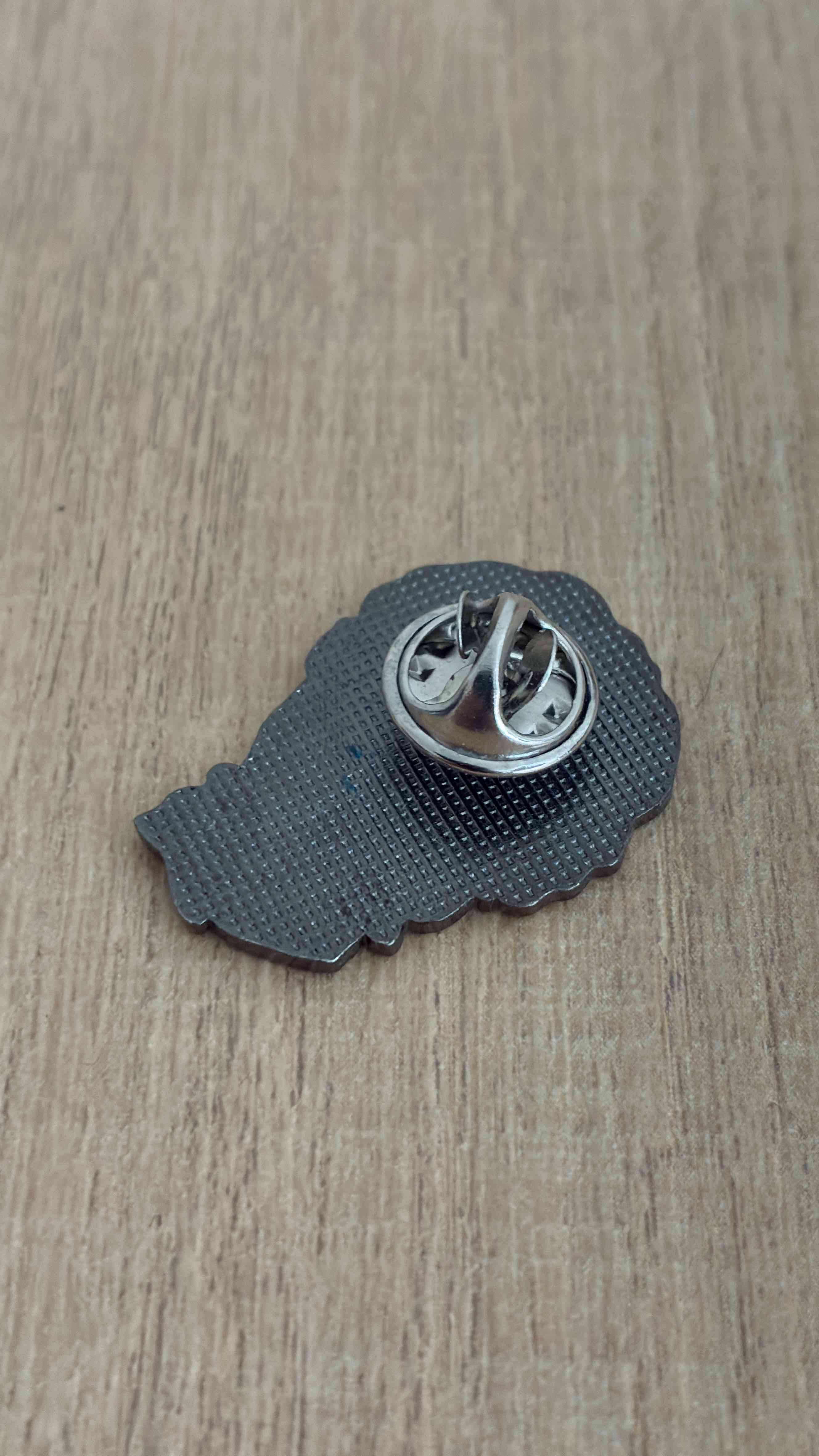 Pin metálico Barb de Stranger Things - miniatura 2