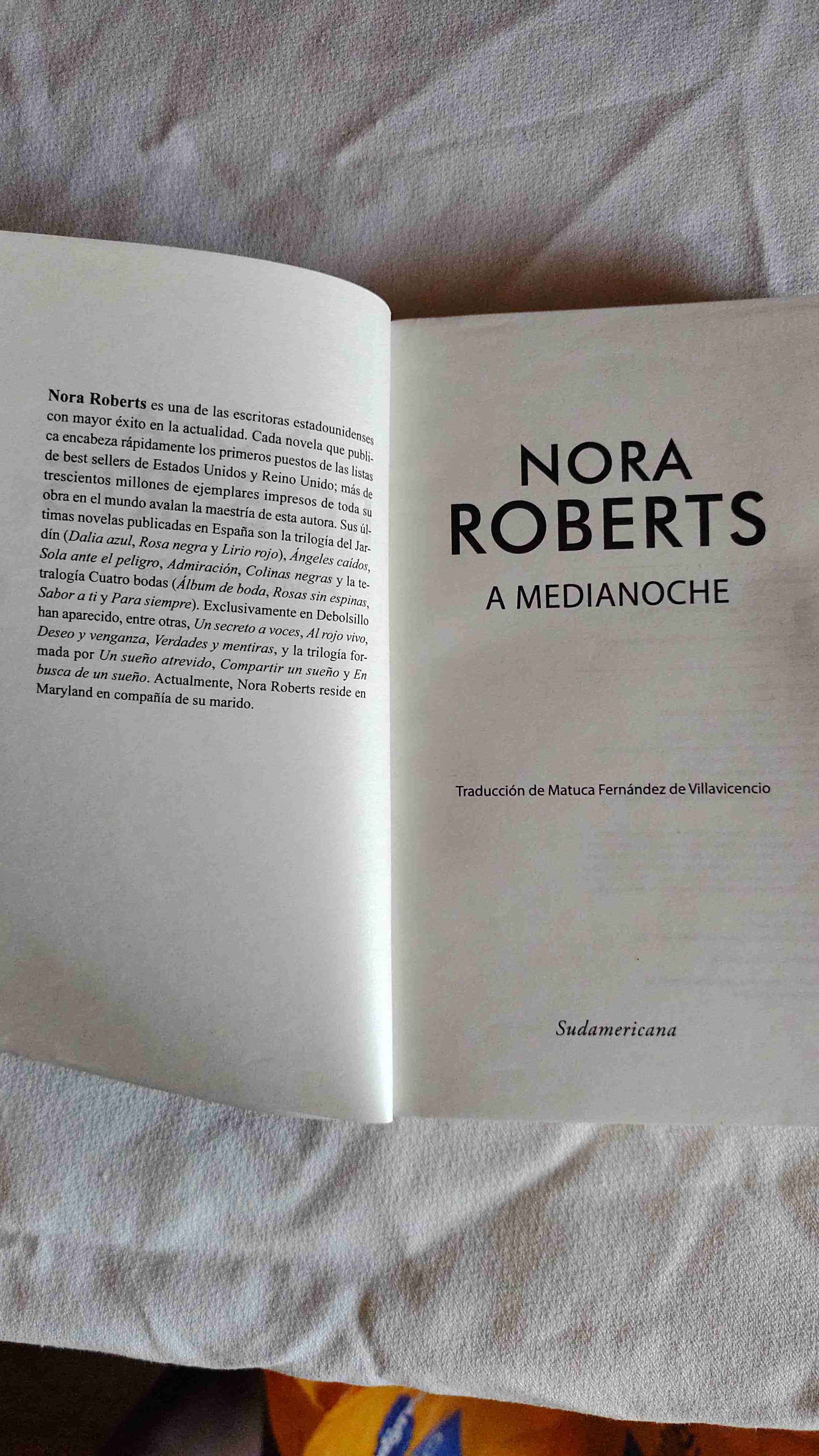 Libro A Medianoche de Nora Roberts - miniatura 4