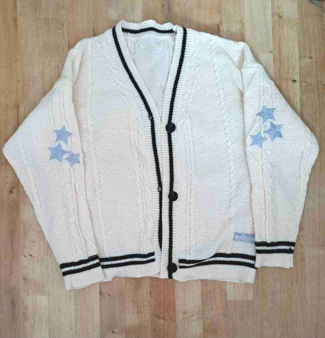 Cardigan inspirado en Taylor Swift
