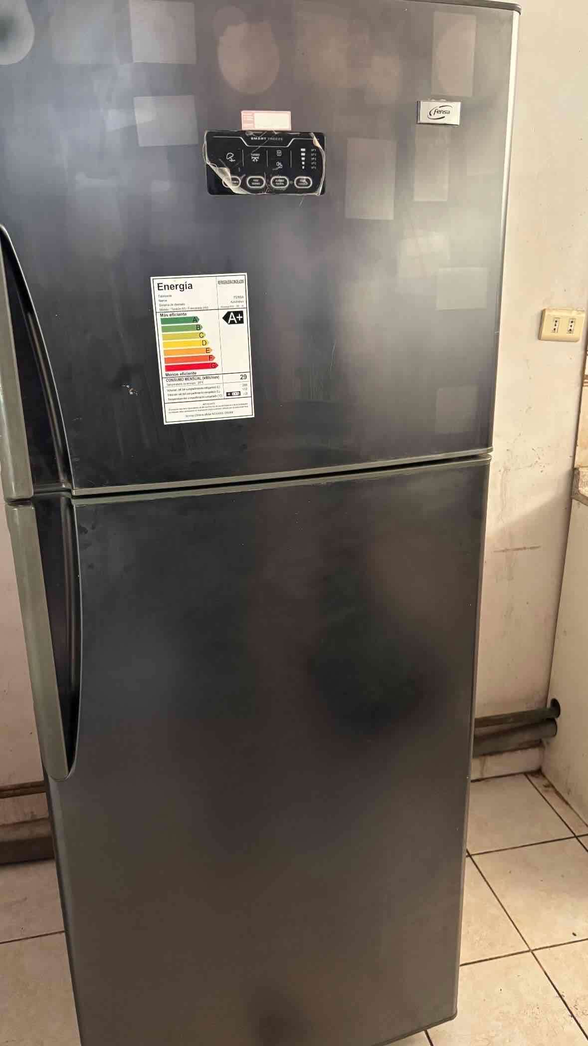 Refrigerador Fensa gris dos puertas