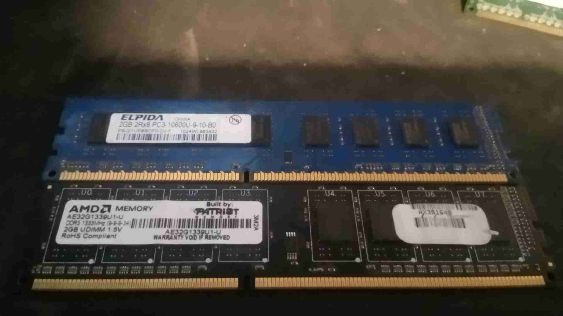 Memorias RAM 2x2GB Elpida y AMD ddr3