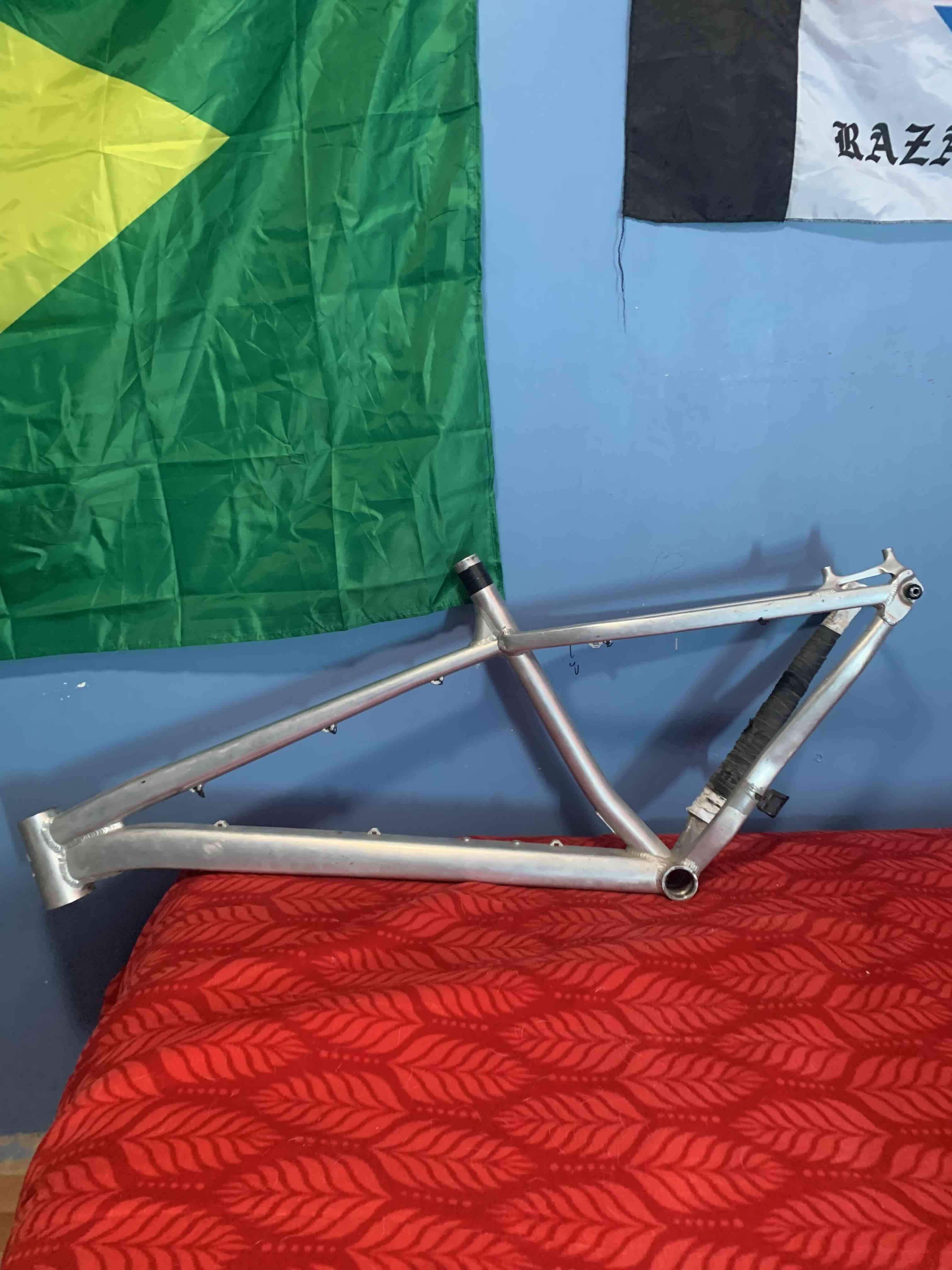 Marco de bicicleta 715 - miniatura 4