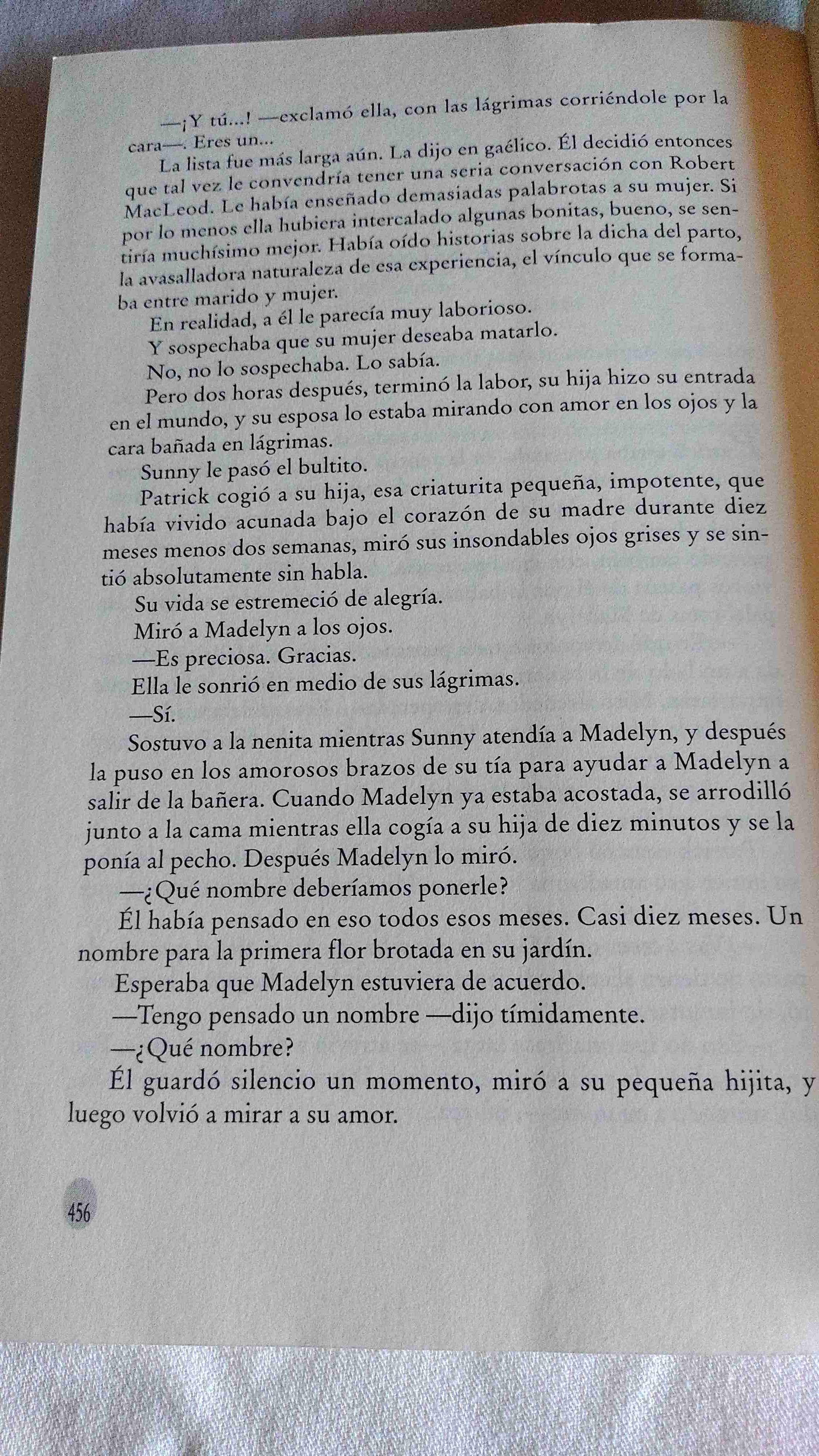 Libro 'Hechizo del destino' - miniatura 4