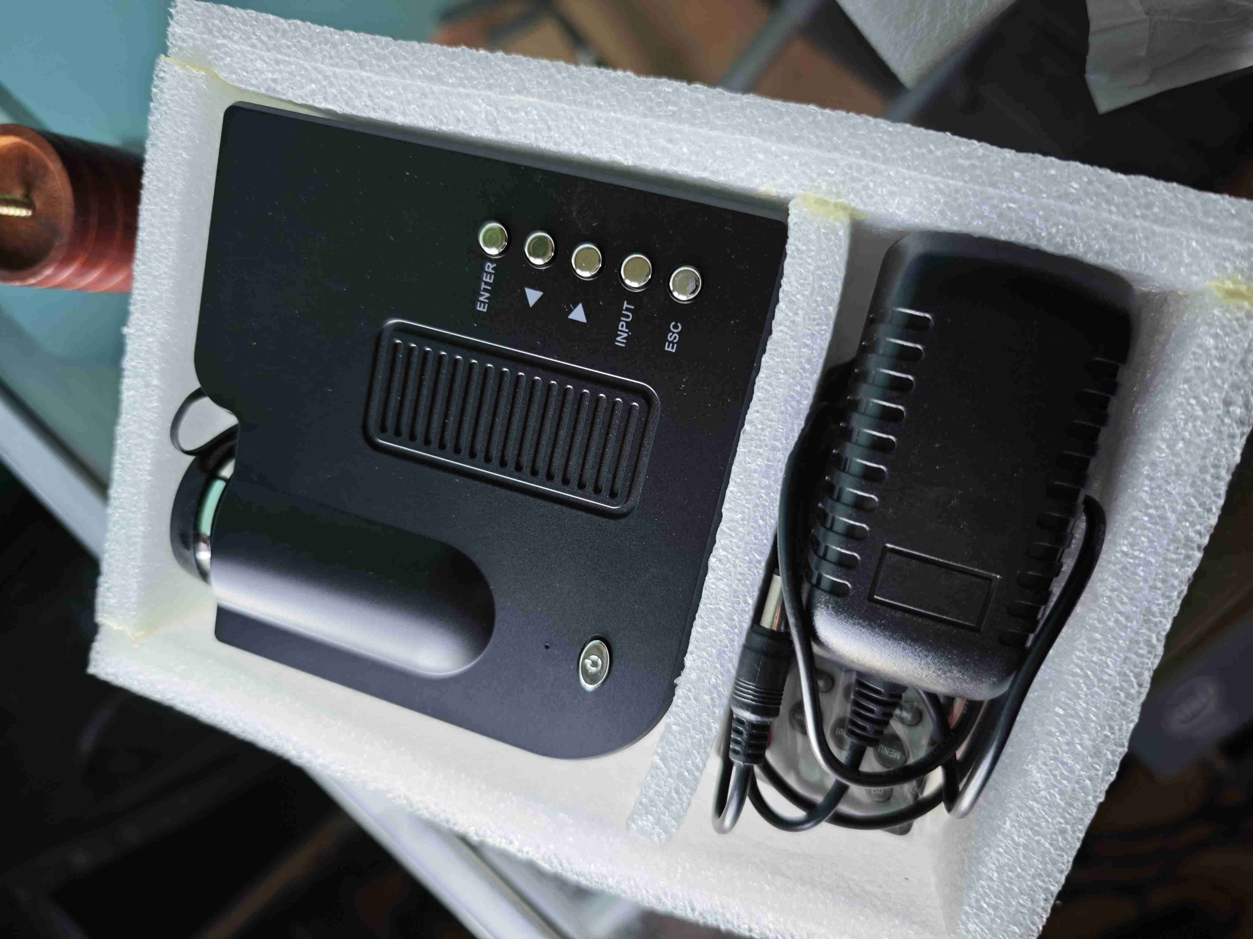 Proyector LED para entretenimiento - miniatura 3