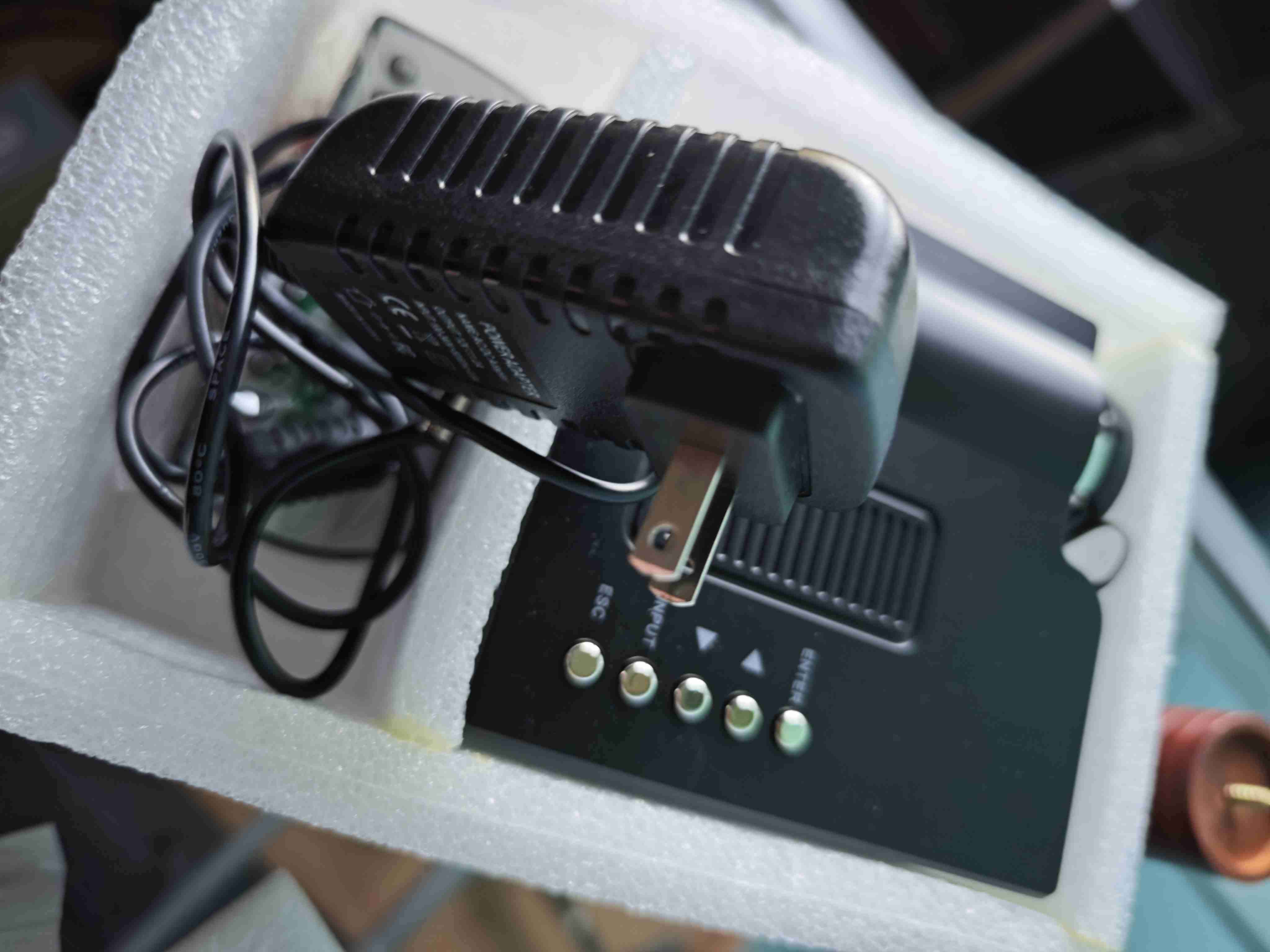 Proyector LED para entretenimiento - miniatura 4