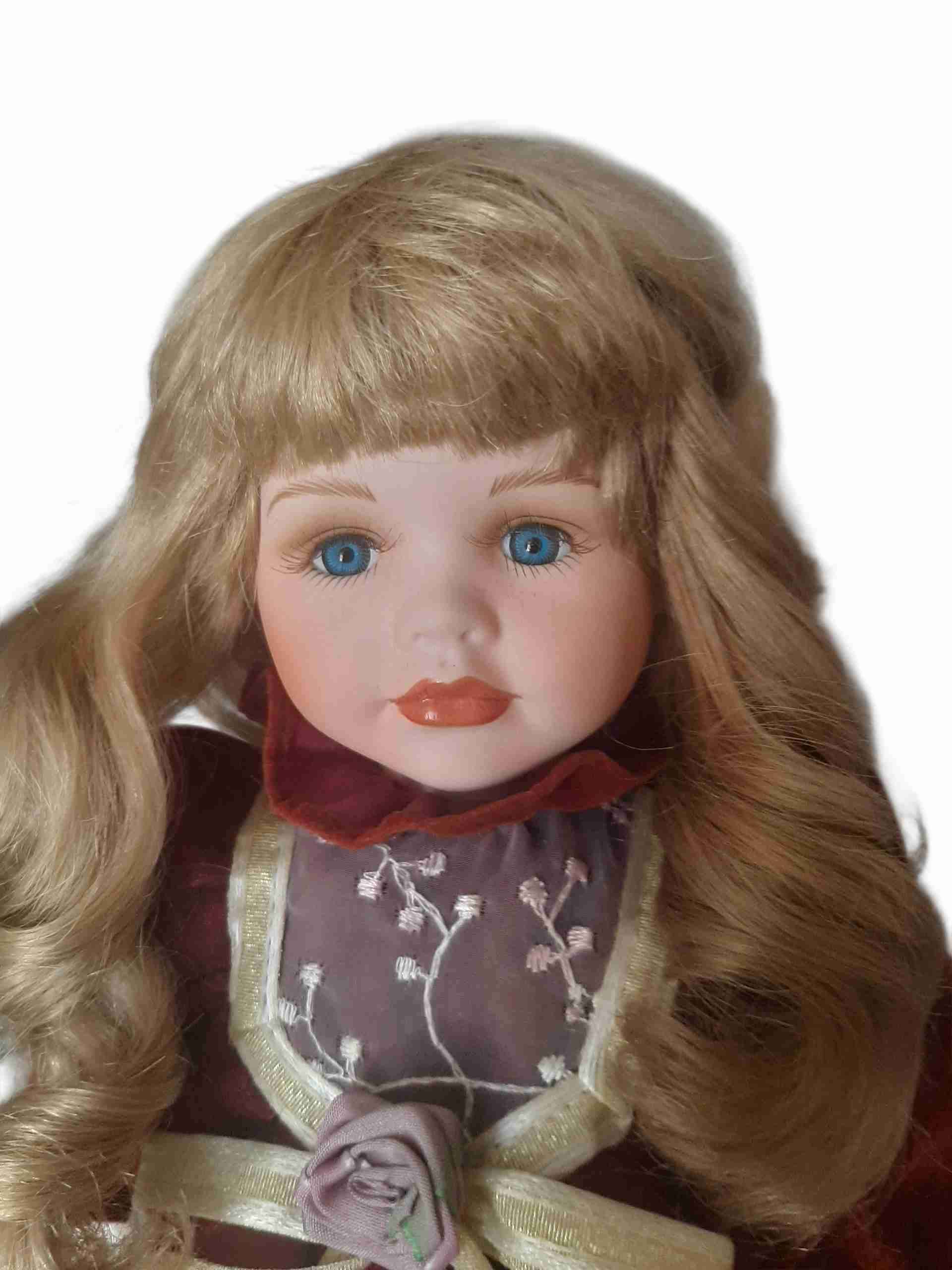 Muñeca de porcelana rubia Leonardo Collection