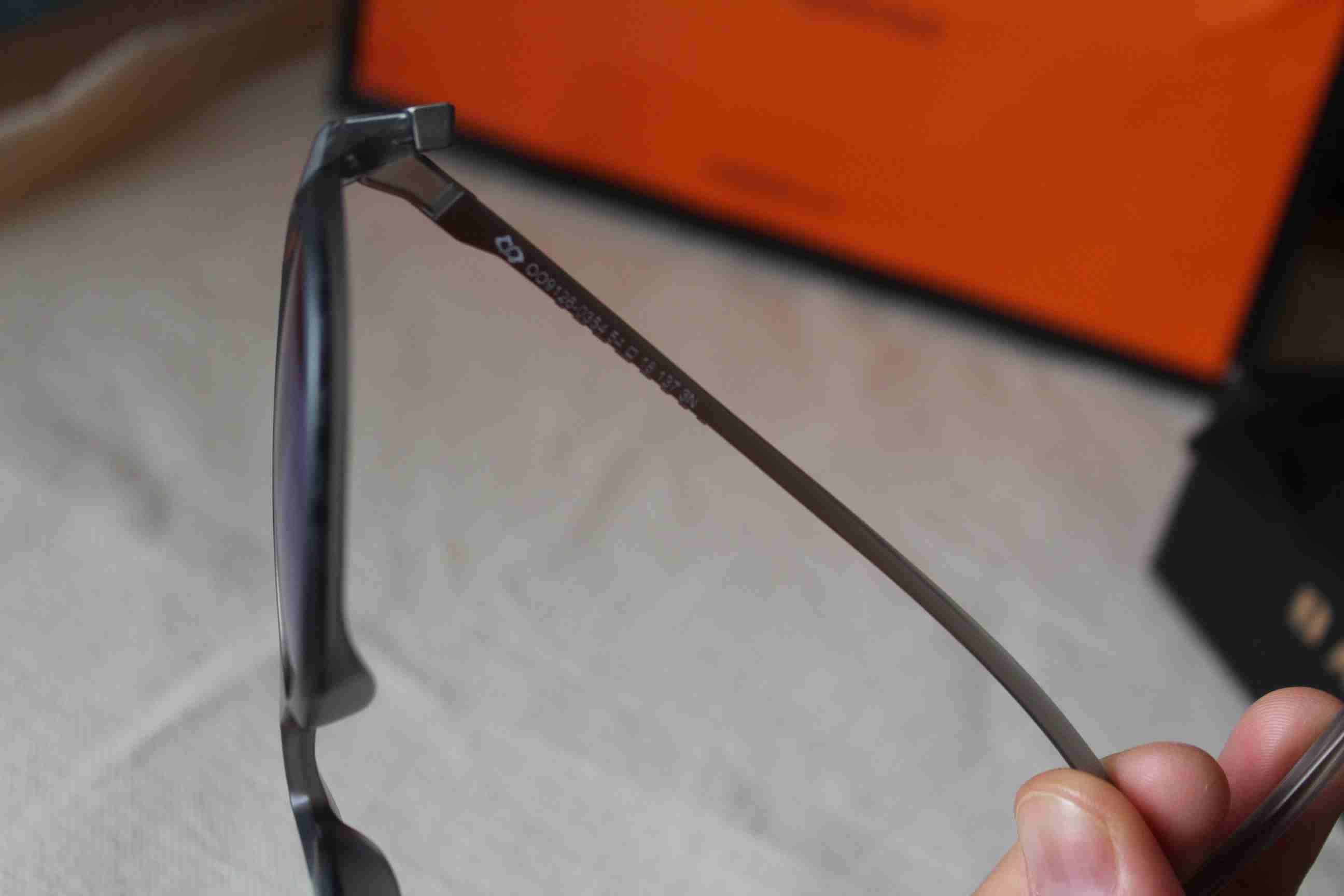 Gafas de sol Oakley azul polarizadas - miniatura 3