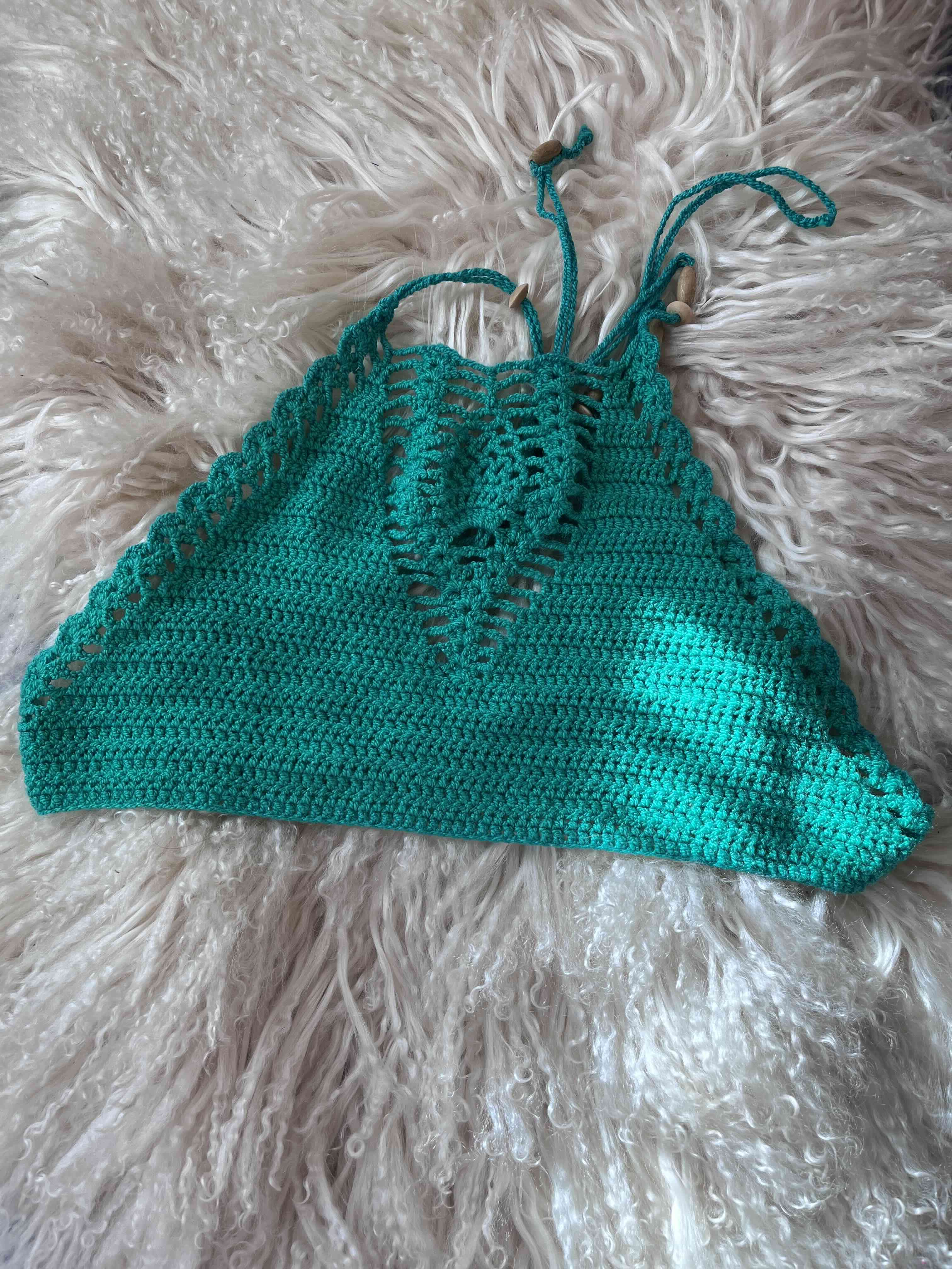 Top tejido a crochet verde