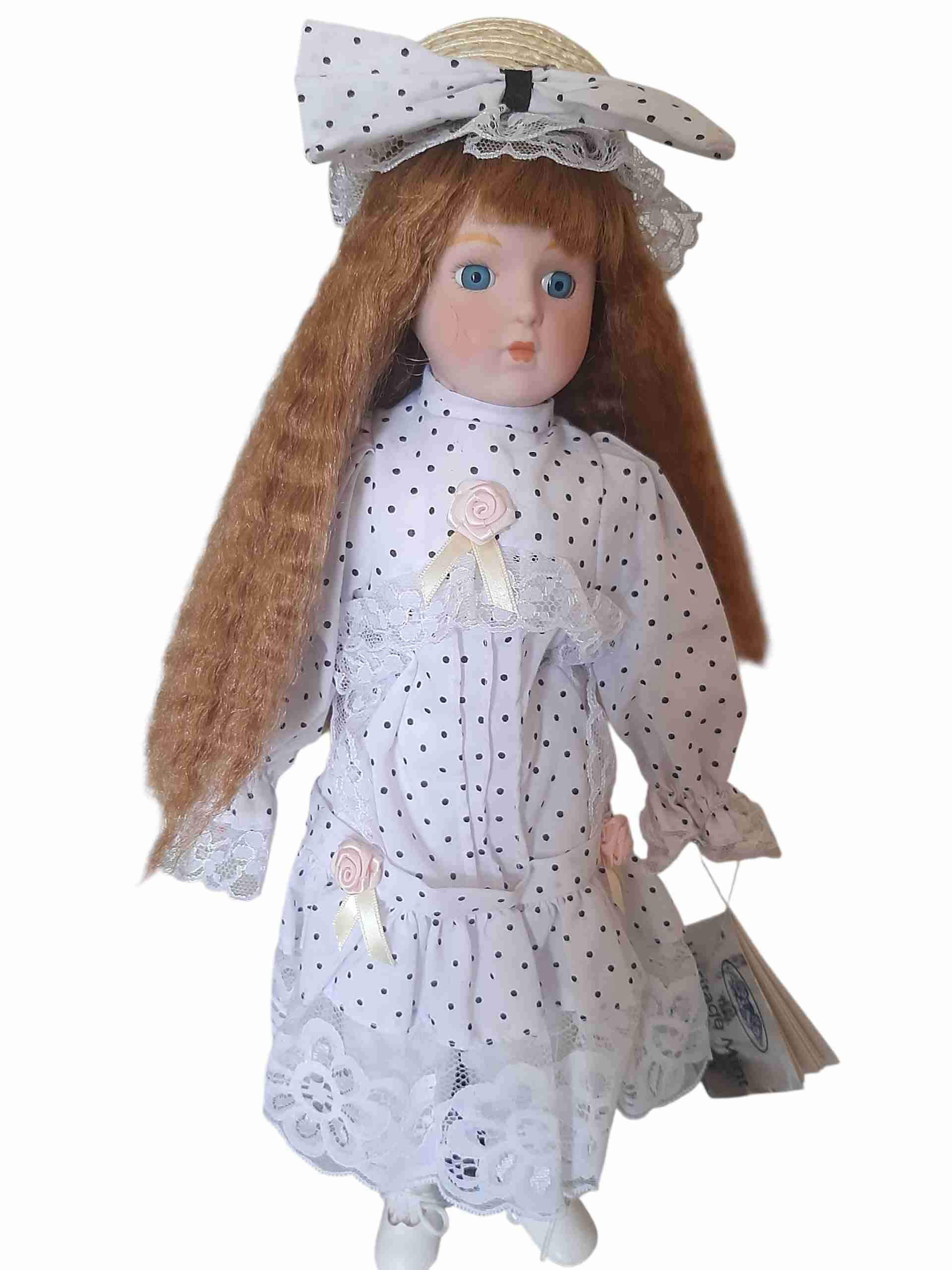 Muñeca de porcelana Tina The heritage Collection - miniatura 2