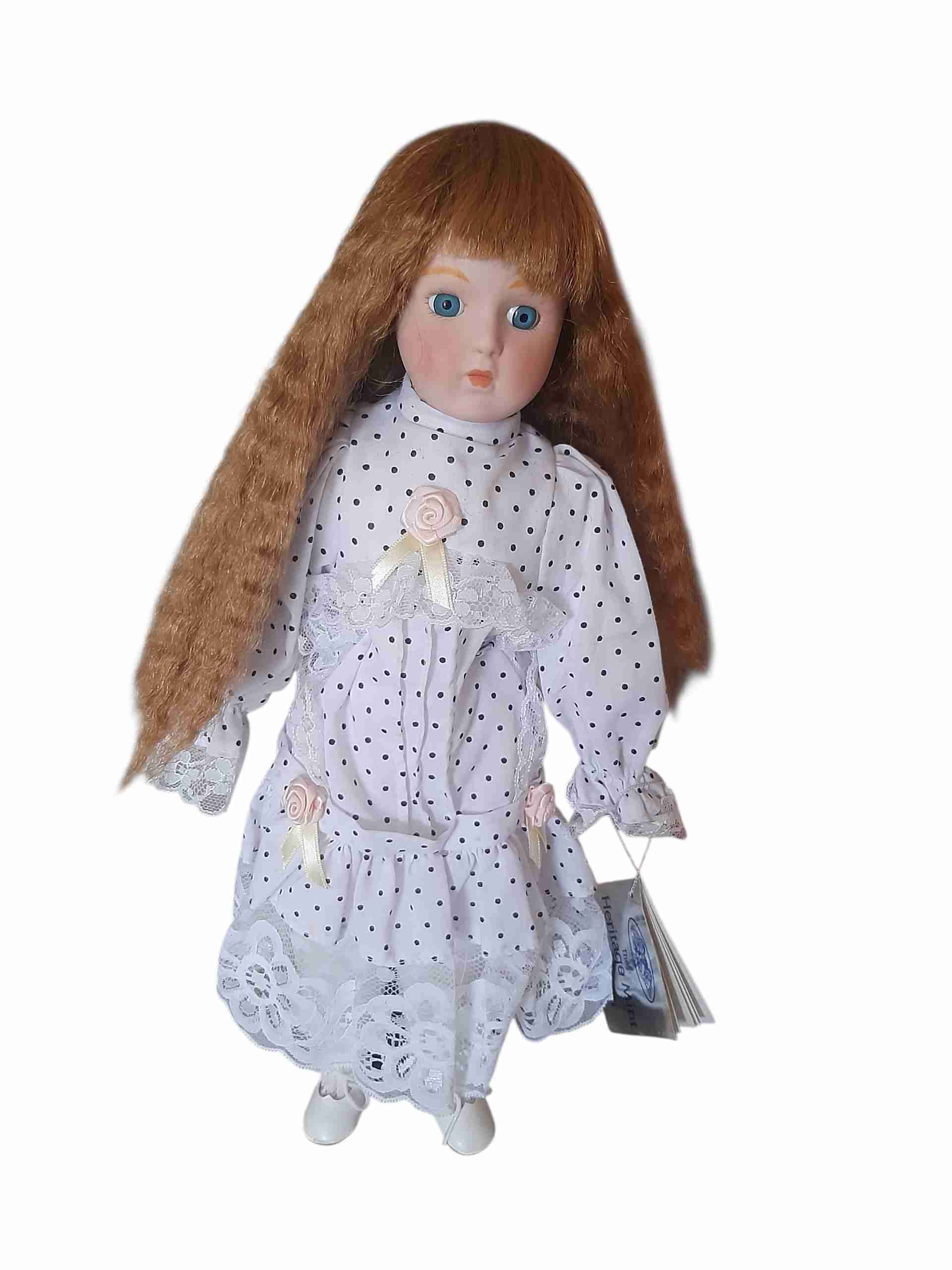 Muñeca de porcelana Tina The heritage Collection - miniatura 3