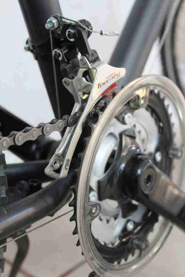 Bicicleta Trek Aro 24 negra con suspensión - miniatura 3