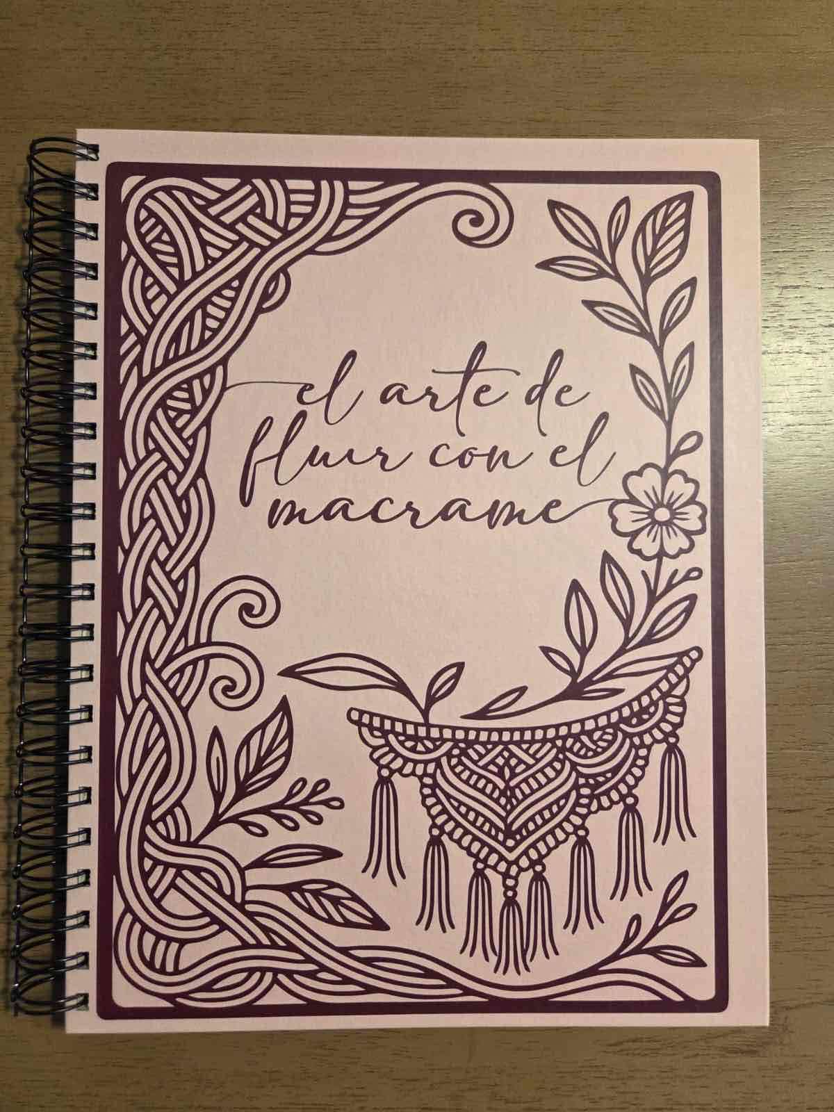 Cuaderno de macramé floral