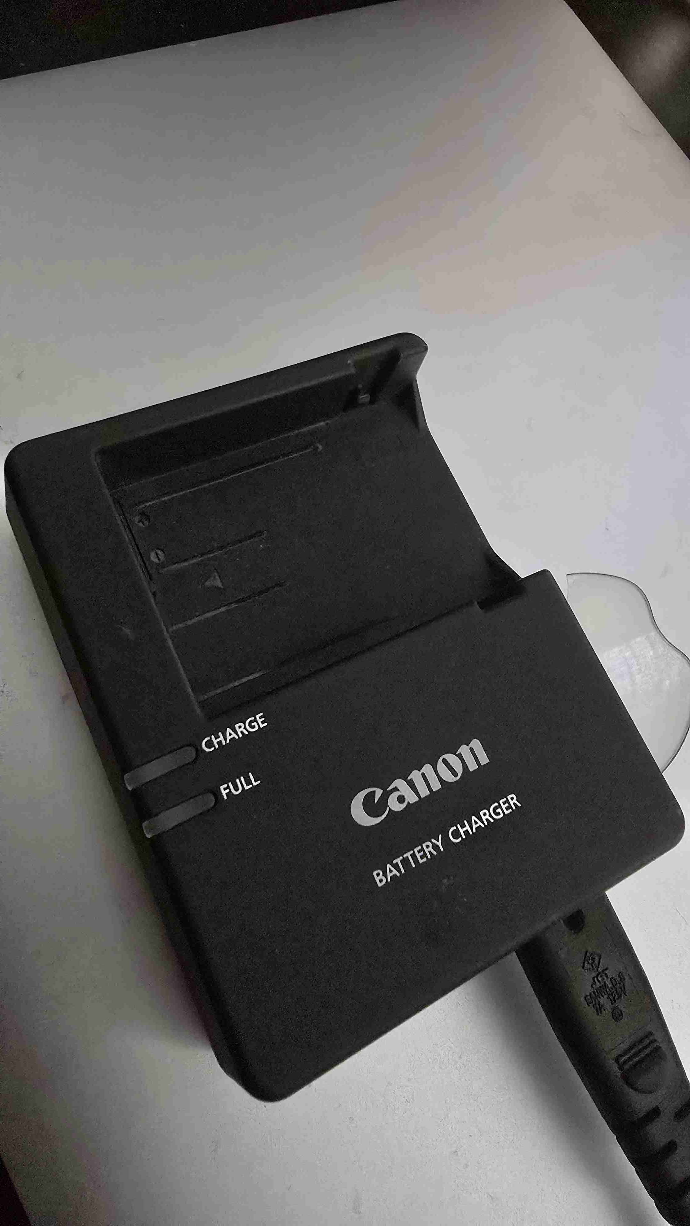 Cámara Canon EOS T5i con lente - miniatura 4