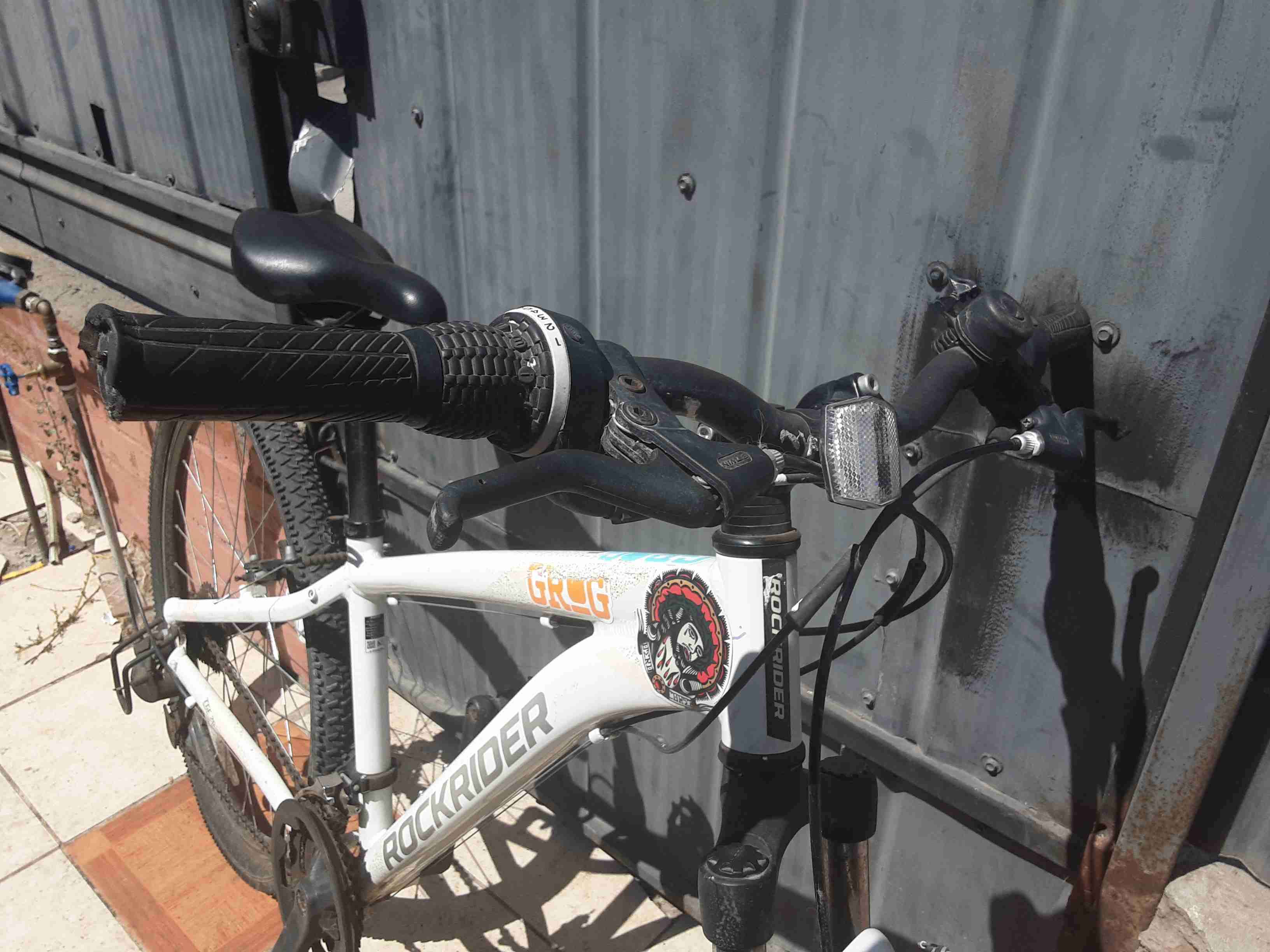 Bicicleta Rockrider blanca - miniatura 4