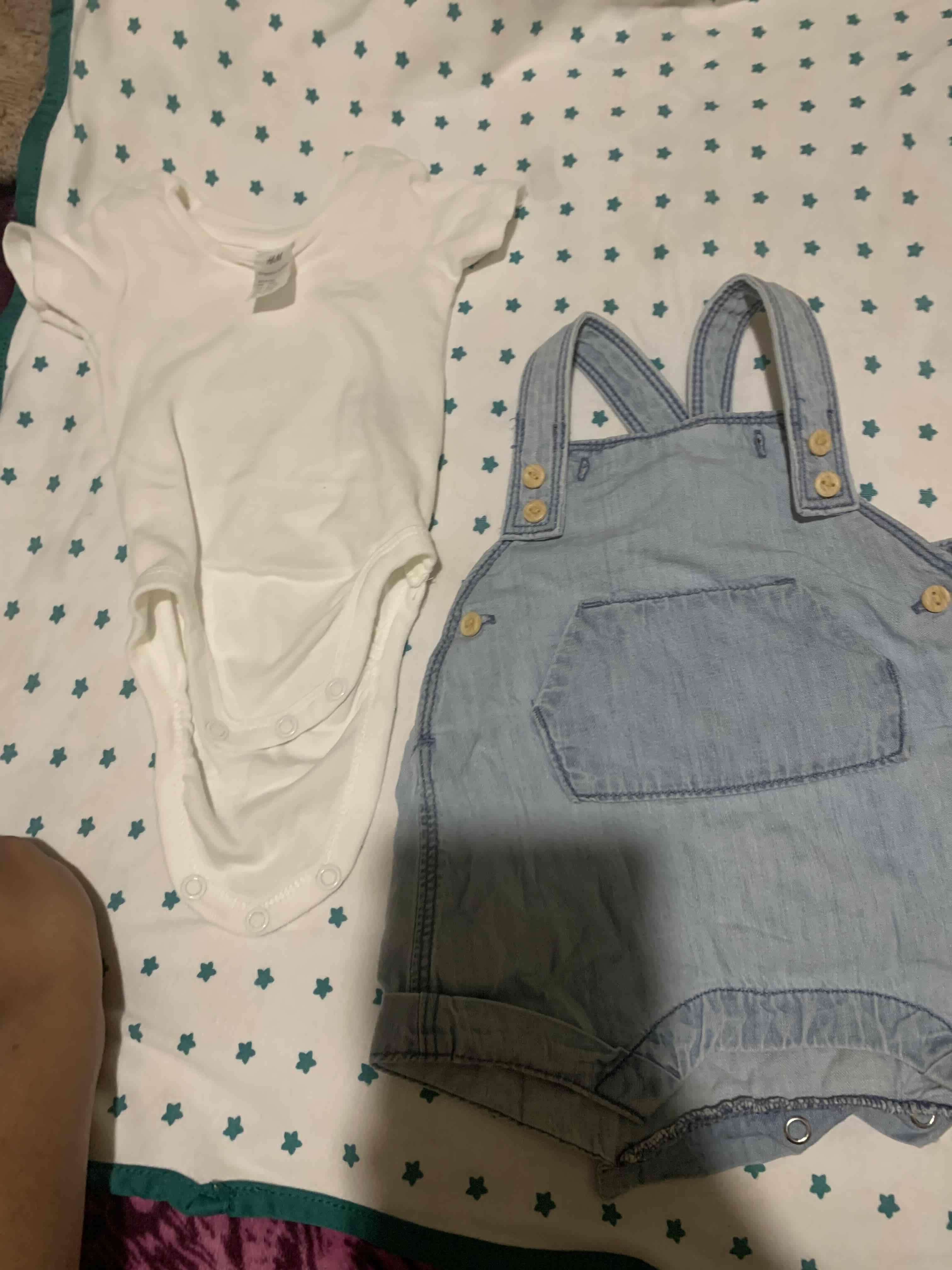 Conjunto bebé body y jardinera - miniatura 2