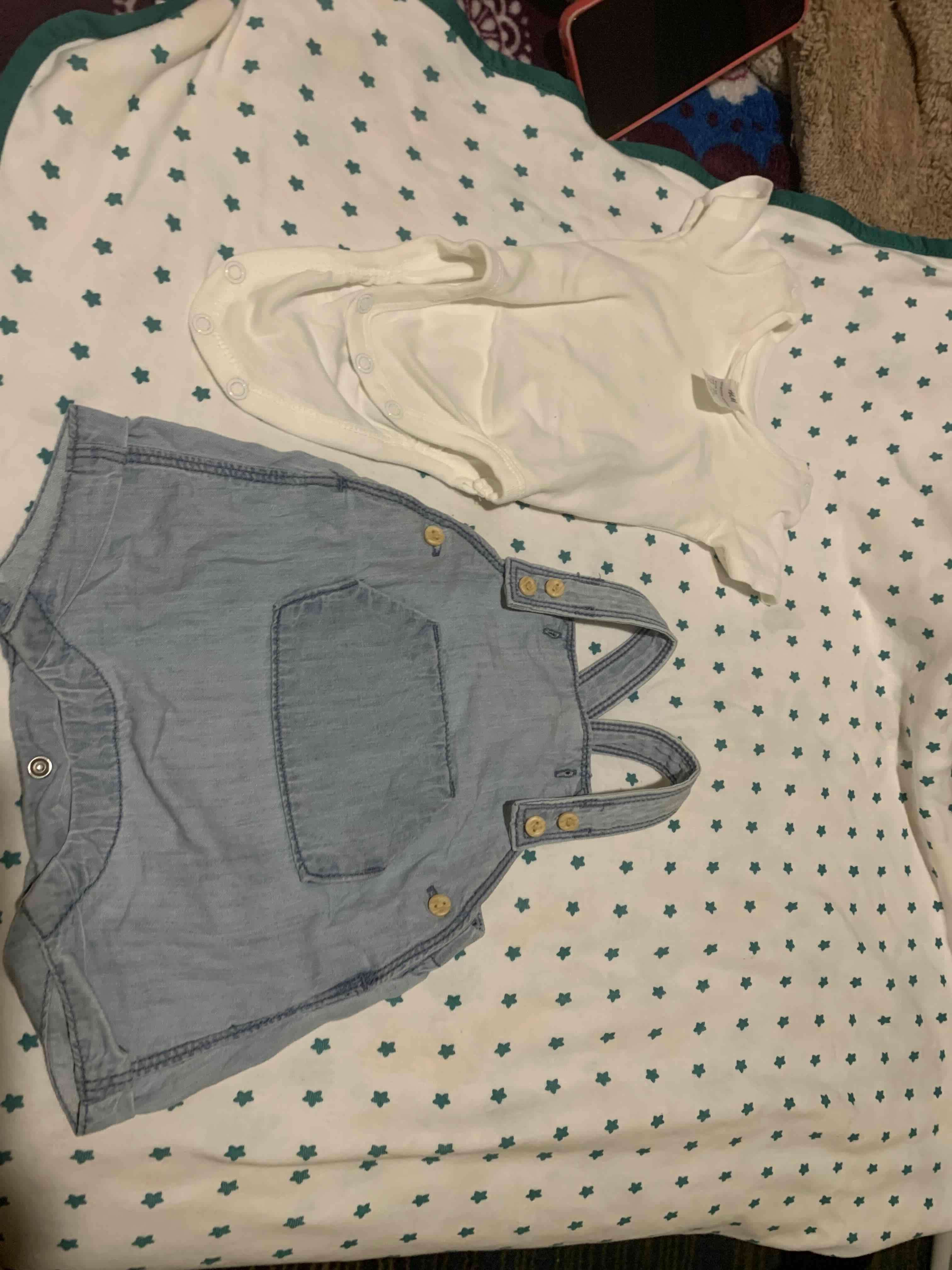 Conjunto bebé body y jardinera - miniatura 3