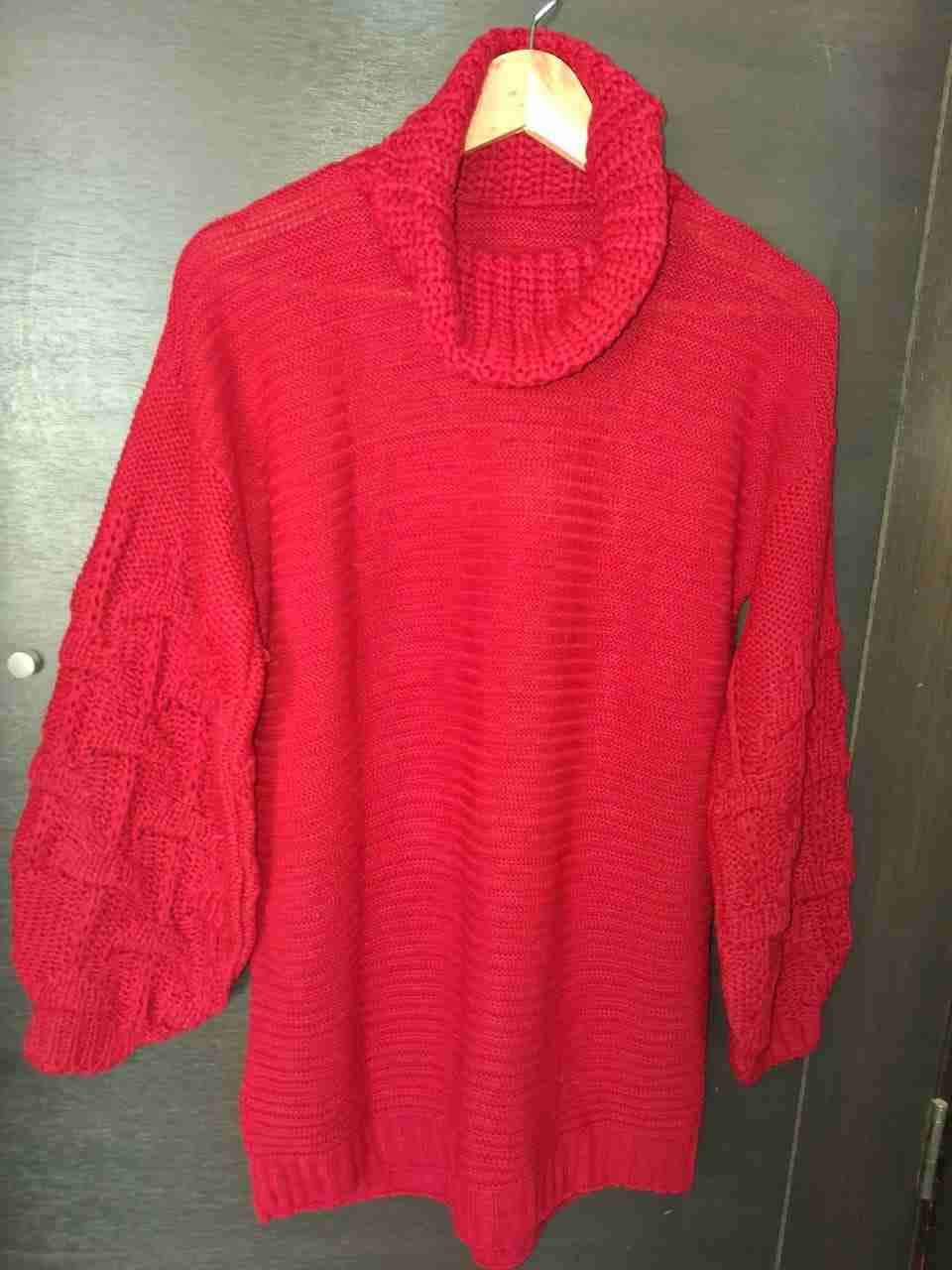 Suéter rojo de lana - miniatura 2