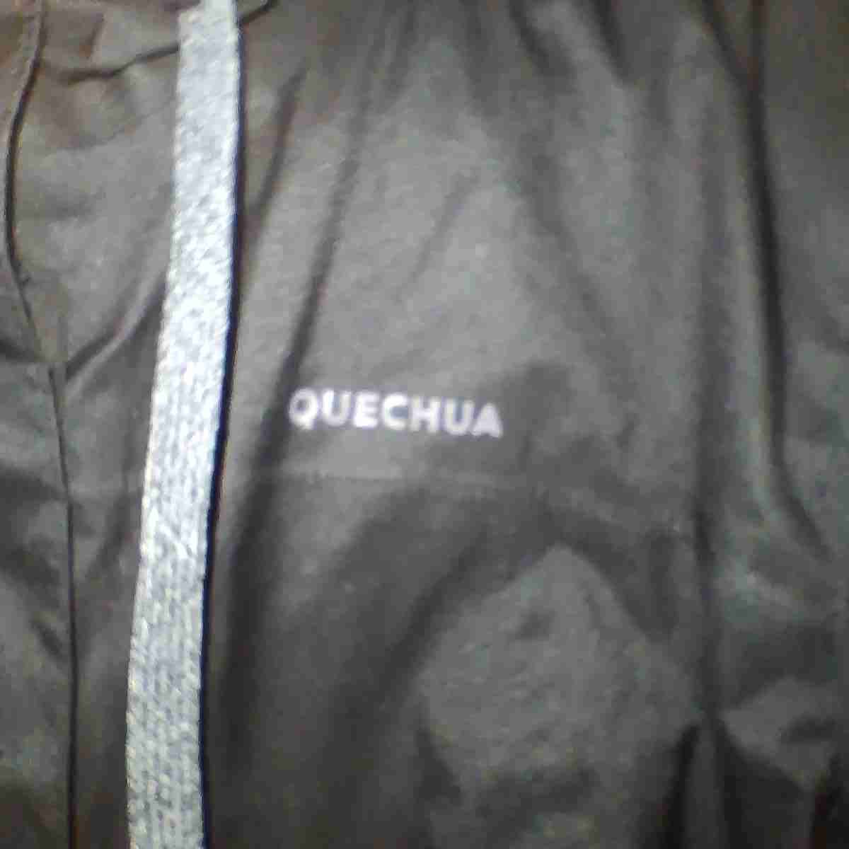 Parka negra con capucha - miniatura 4