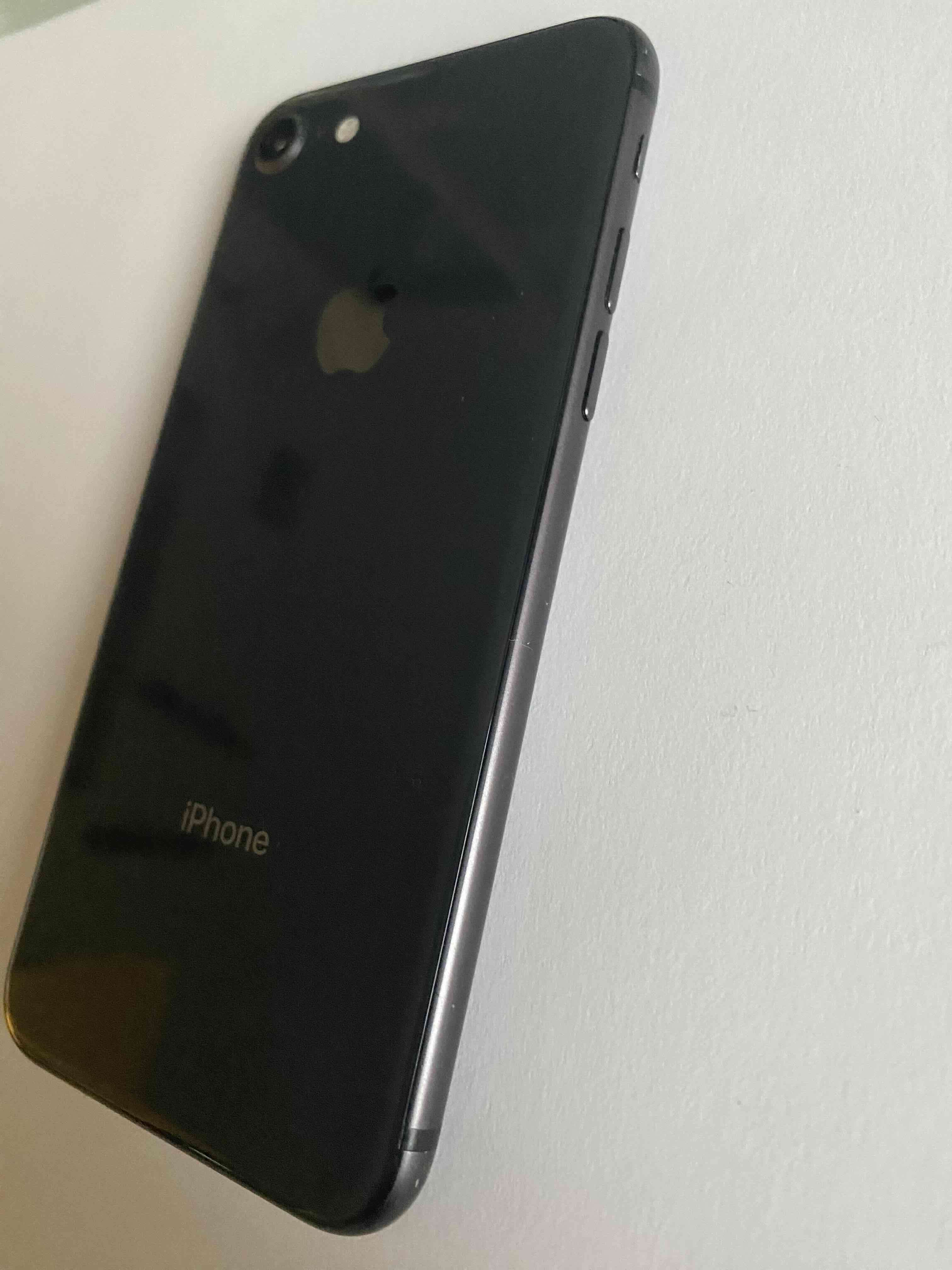 iPhone 8 - miniatura 2