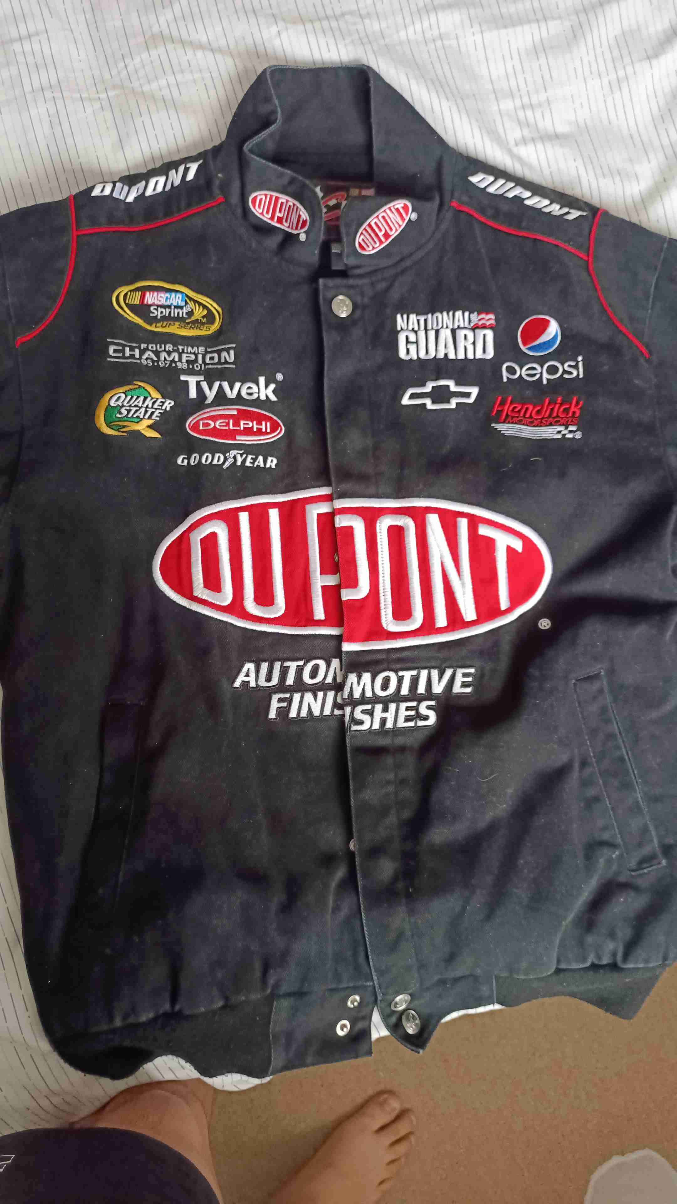 Chaqueta negra NASCAR DuPont - miniatura 3